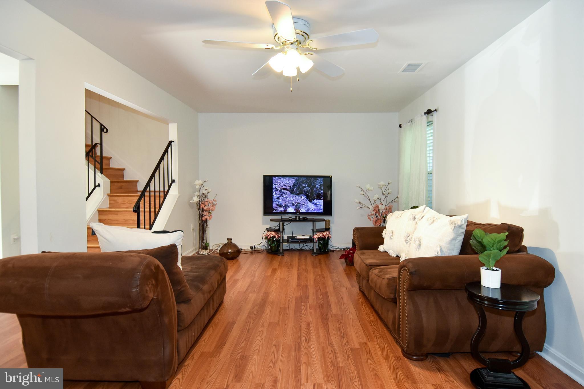 DALE CITY - Residential