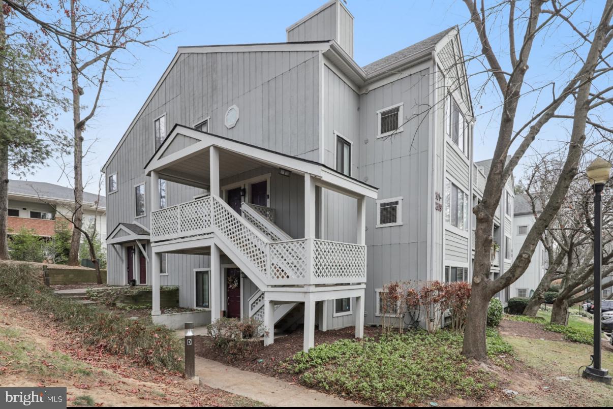 2209 HUNTERS RUN ROAD