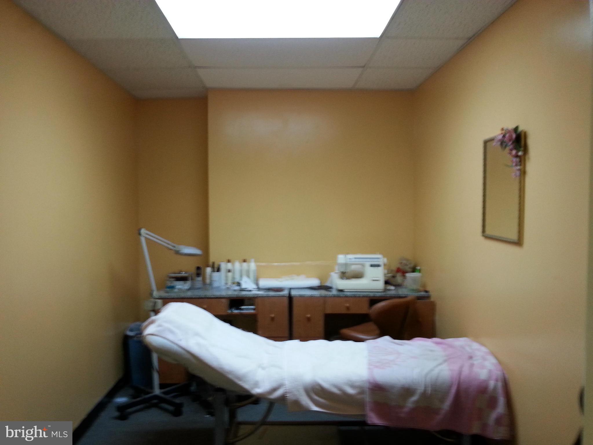 ABERDEEN HILLS - Commercial Sale