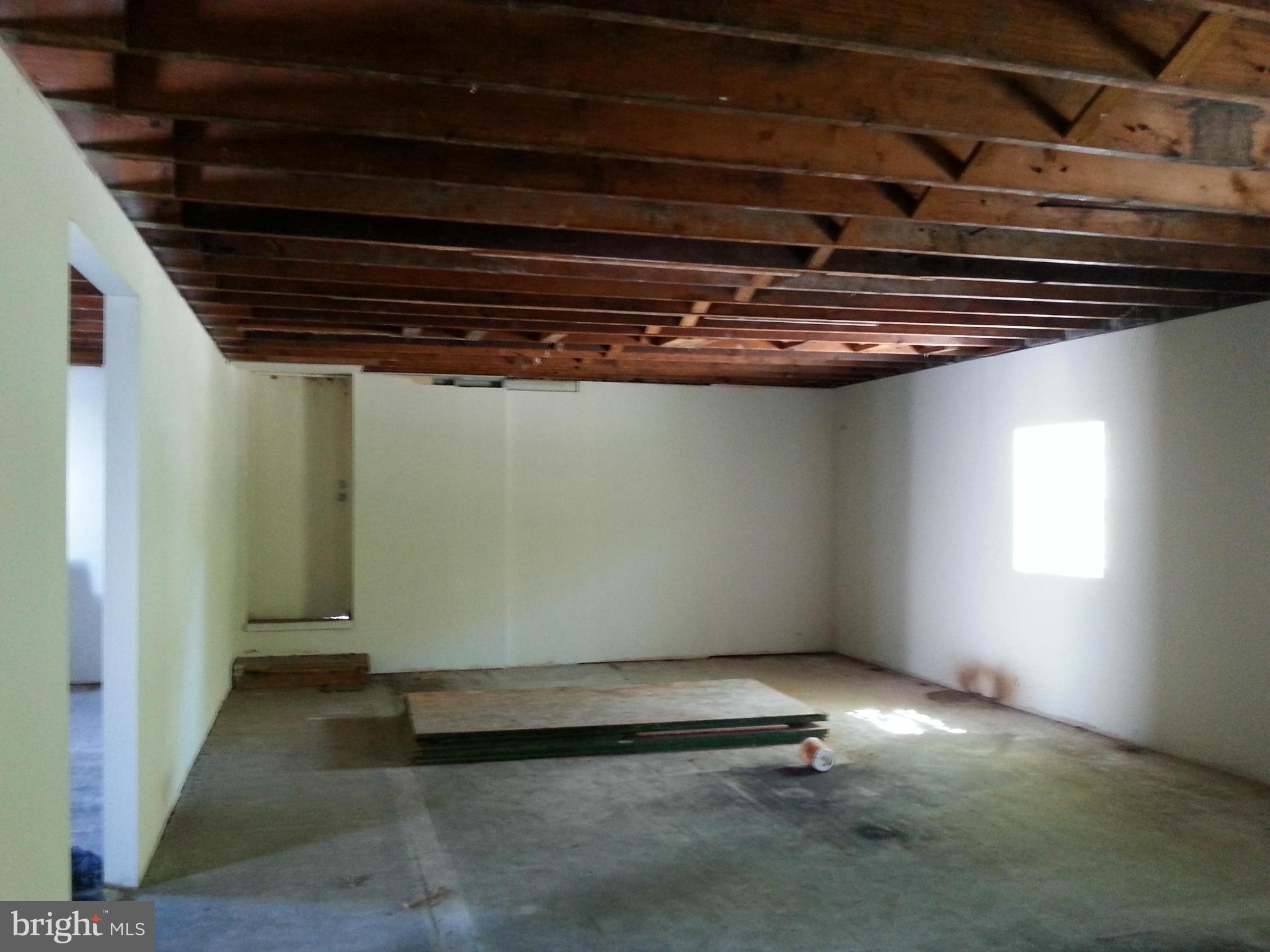 ABERDEEN HILLS - Commercial Sale