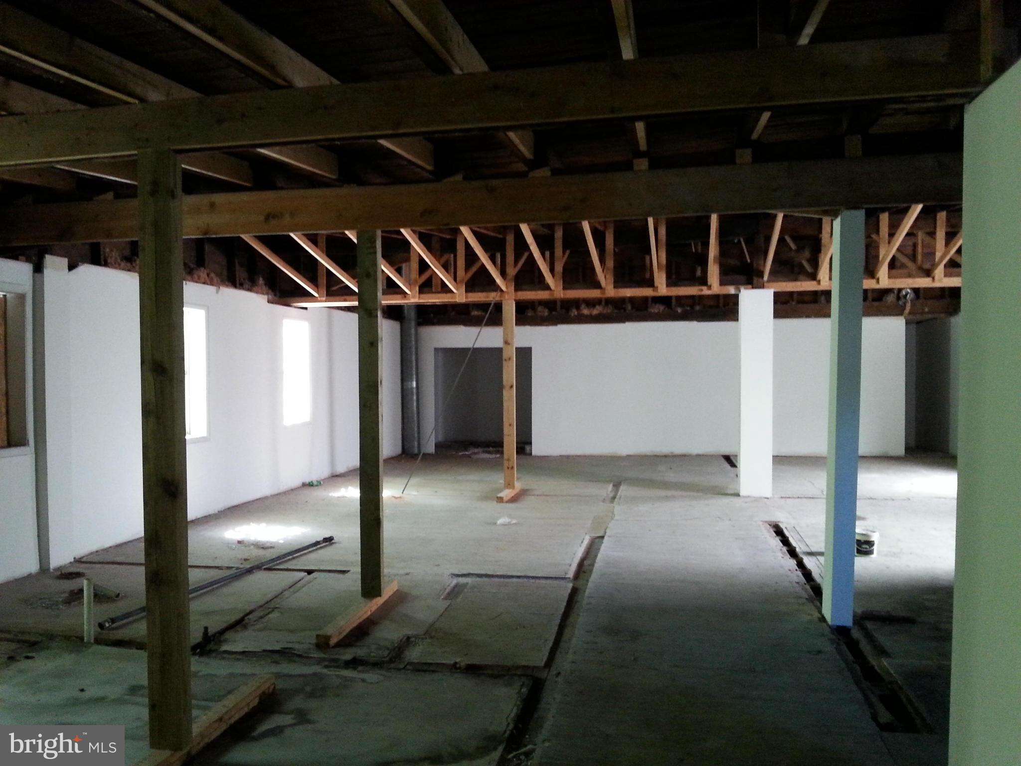 ABERDEEN HILLS - Commercial Sale