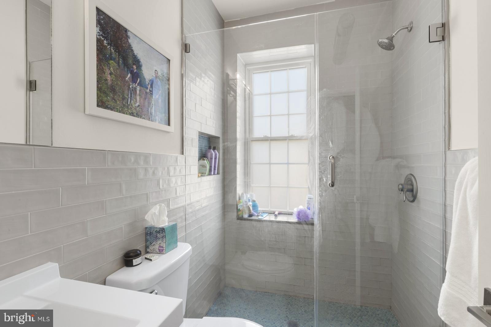 OLDE KENSINGTON - Residential Lease