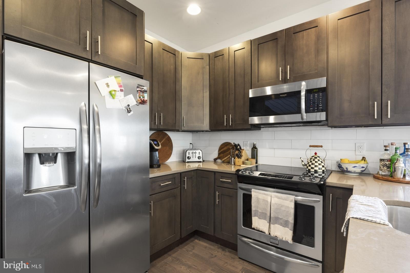 OLDE KENSINGTON - Residential Lease