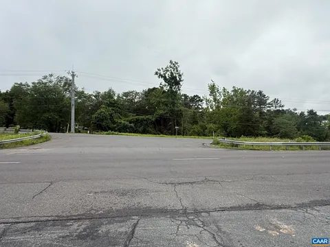 MLS: 672592