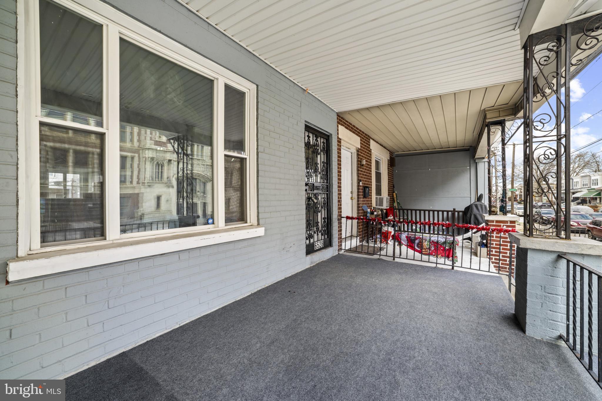 WEST OAK LANE - Residential