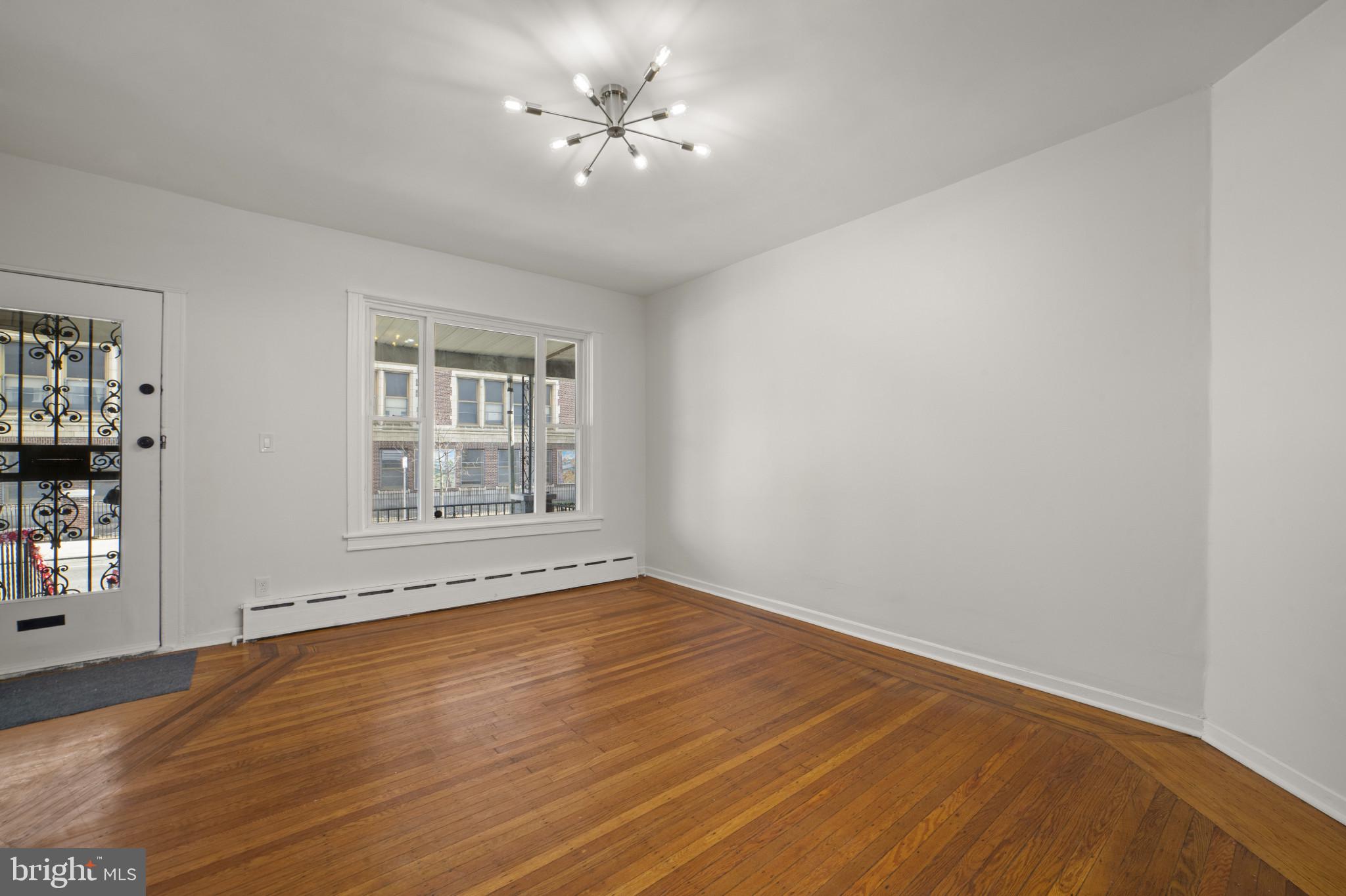 WEST OAK LANE - Residential