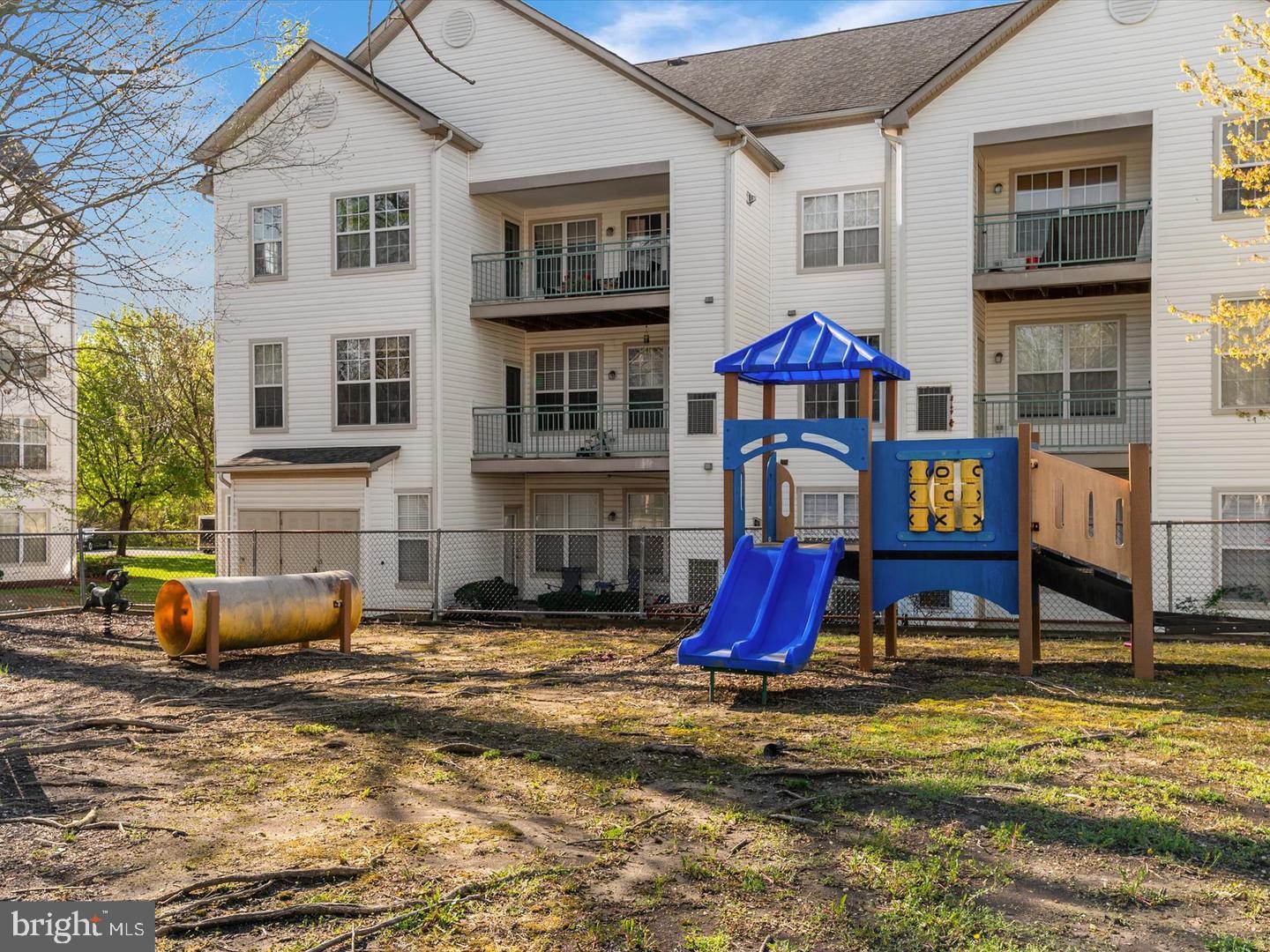 BOWIE TOWERS - Residential