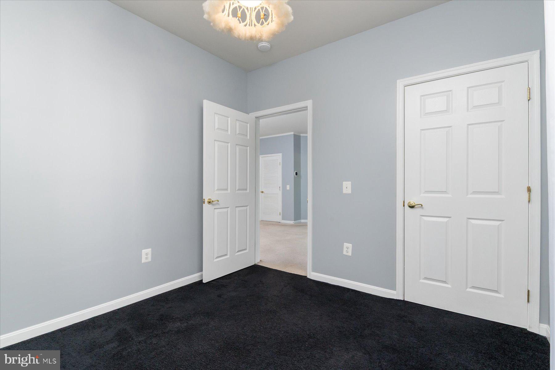 BOWIE TOWERS - Residential