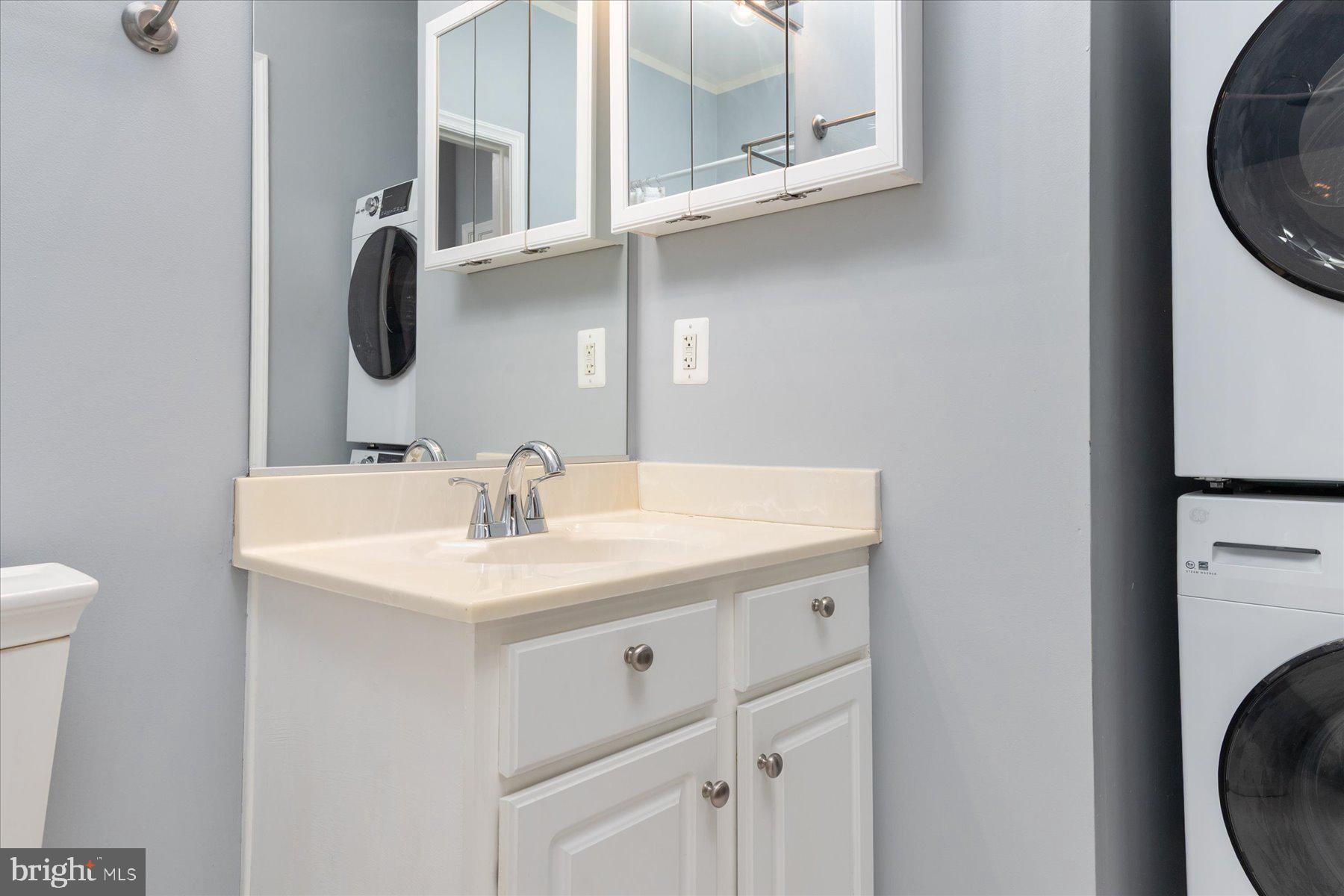 BOWIE TOWERS - Residential