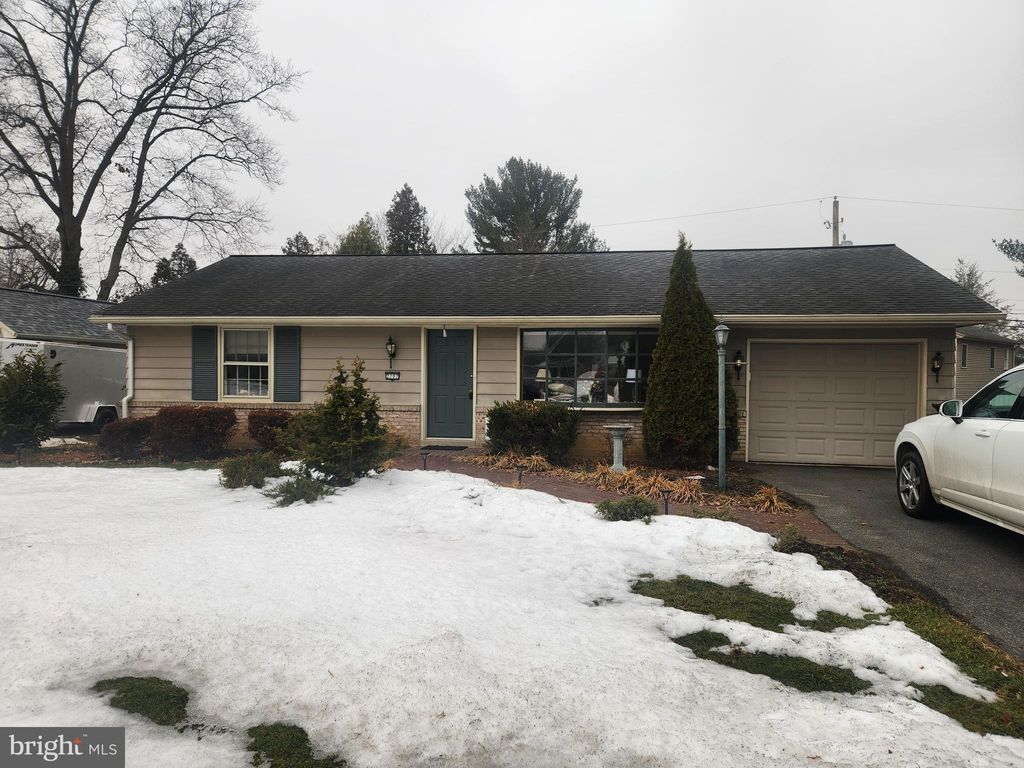 Photo of 2707 Kimberly Road, LANCASTER, PA 17603 (MLS # PALA2084124)
