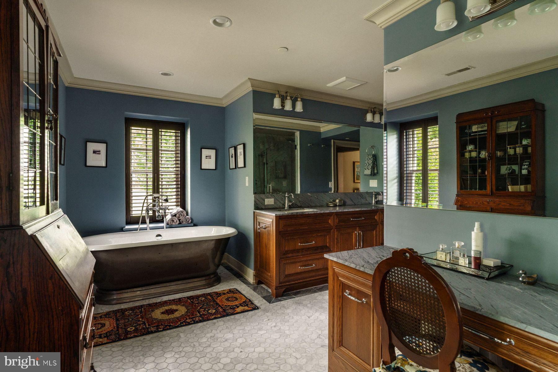 FORT WASHINGTON - Residential