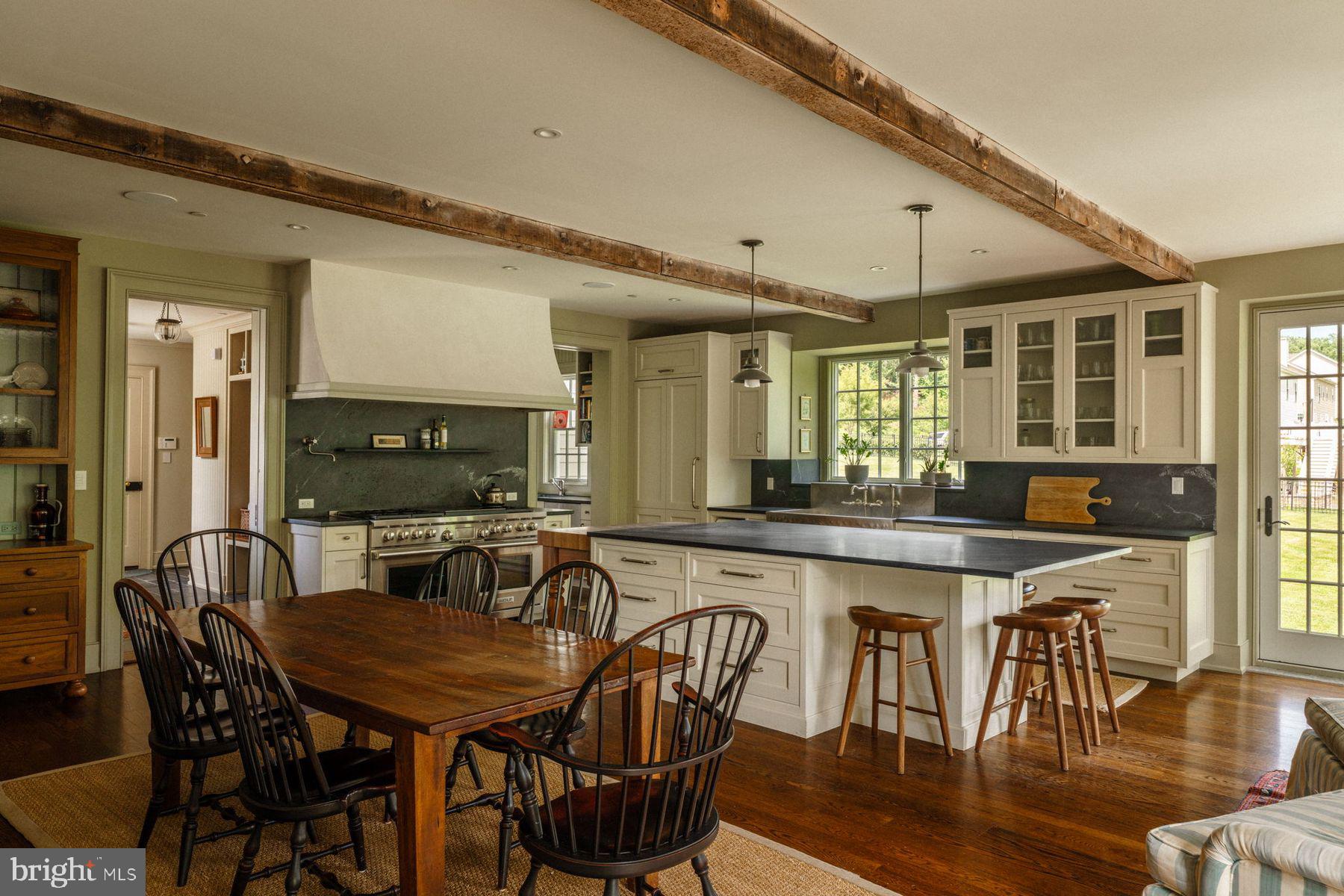 FORT WASHINGTON - Residential