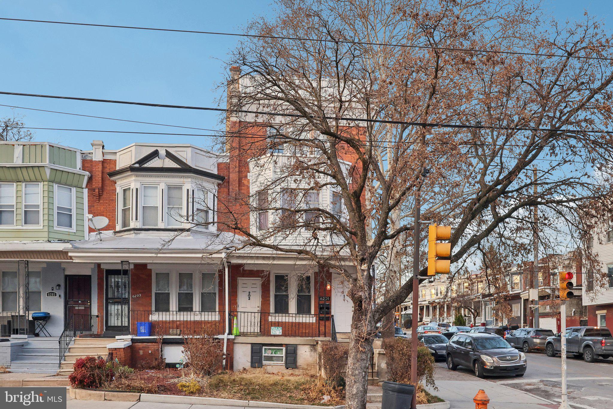 6201 LANSDOWNE AVENUE