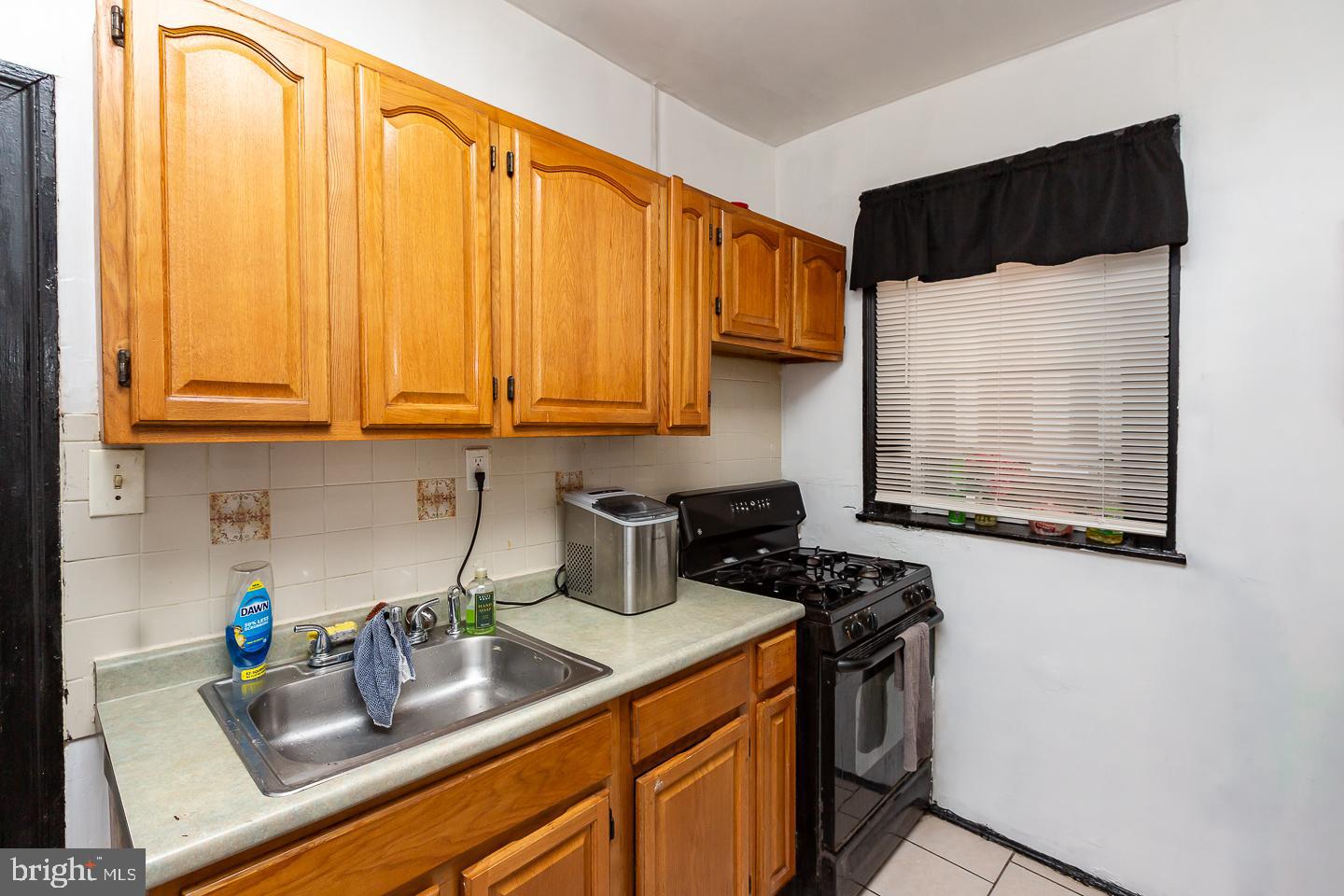 WEST OAK LANE - Residential