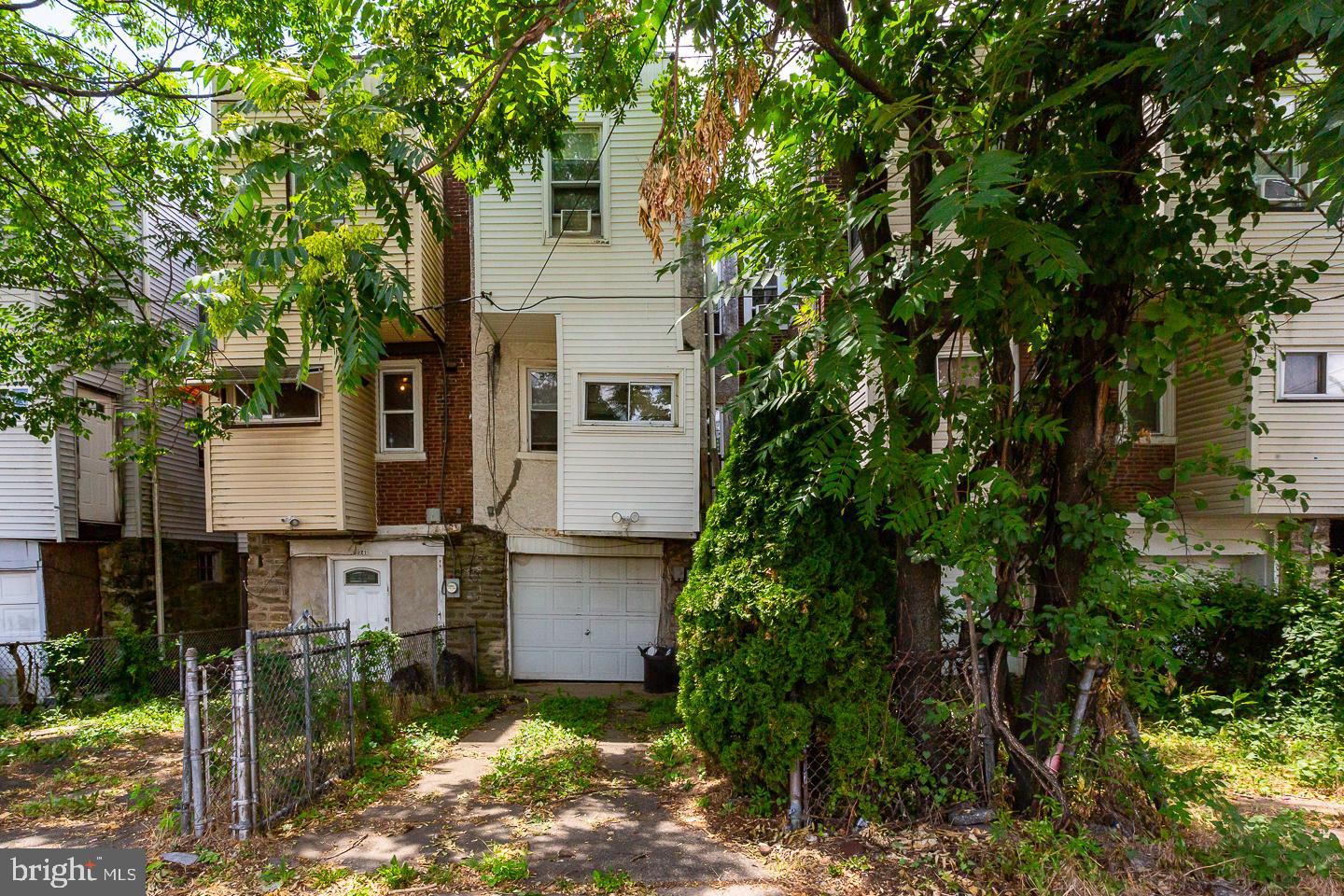 WEST OAK LANE - Residential