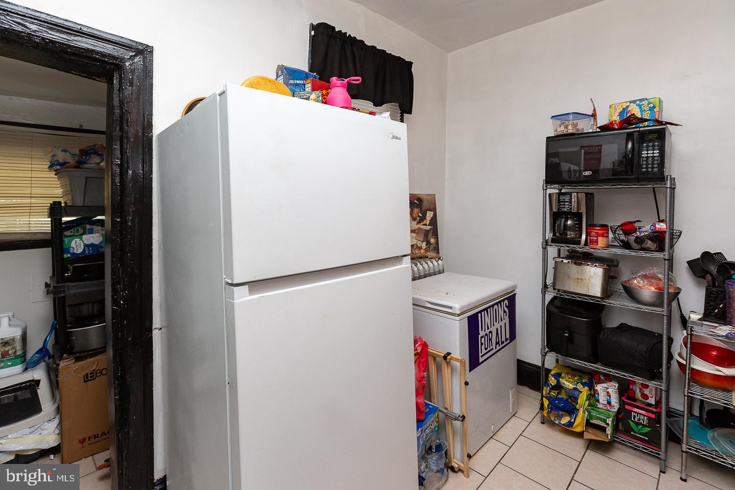 WEST OAK LANE - Residential