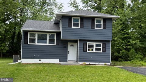 Photo of 111 Louisiana Avenue, EWING, NJ 08638 (MLS # NJME2078834)