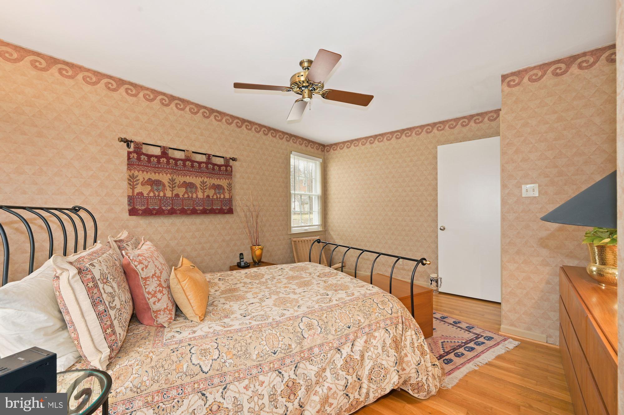 ROCKVILLE ESTATES - Residential