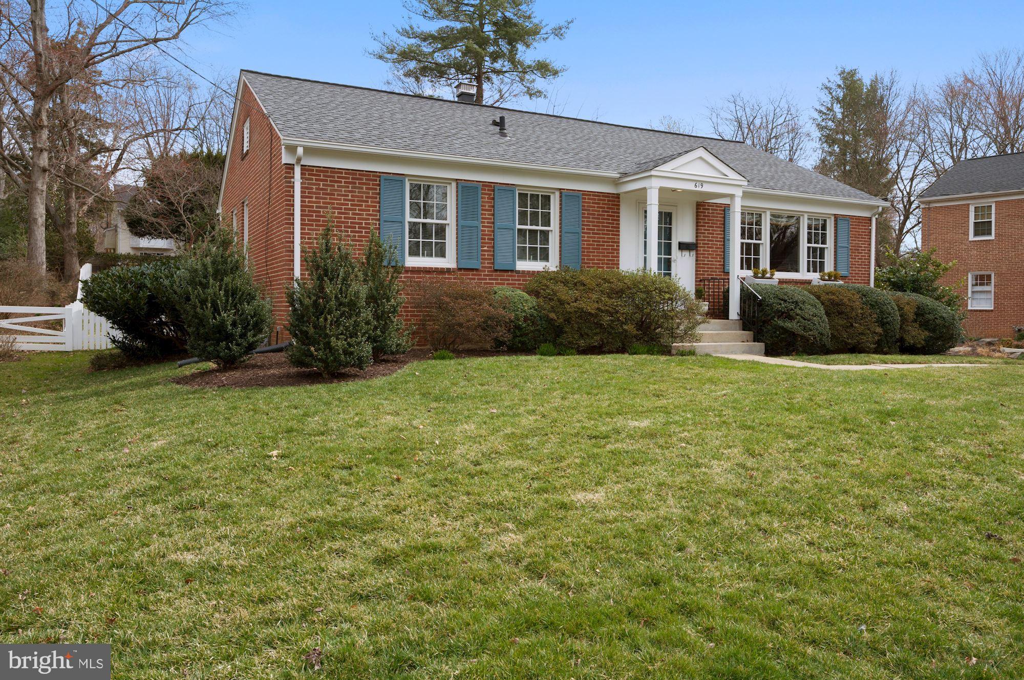 ROCKVILLE ESTATES - Residential