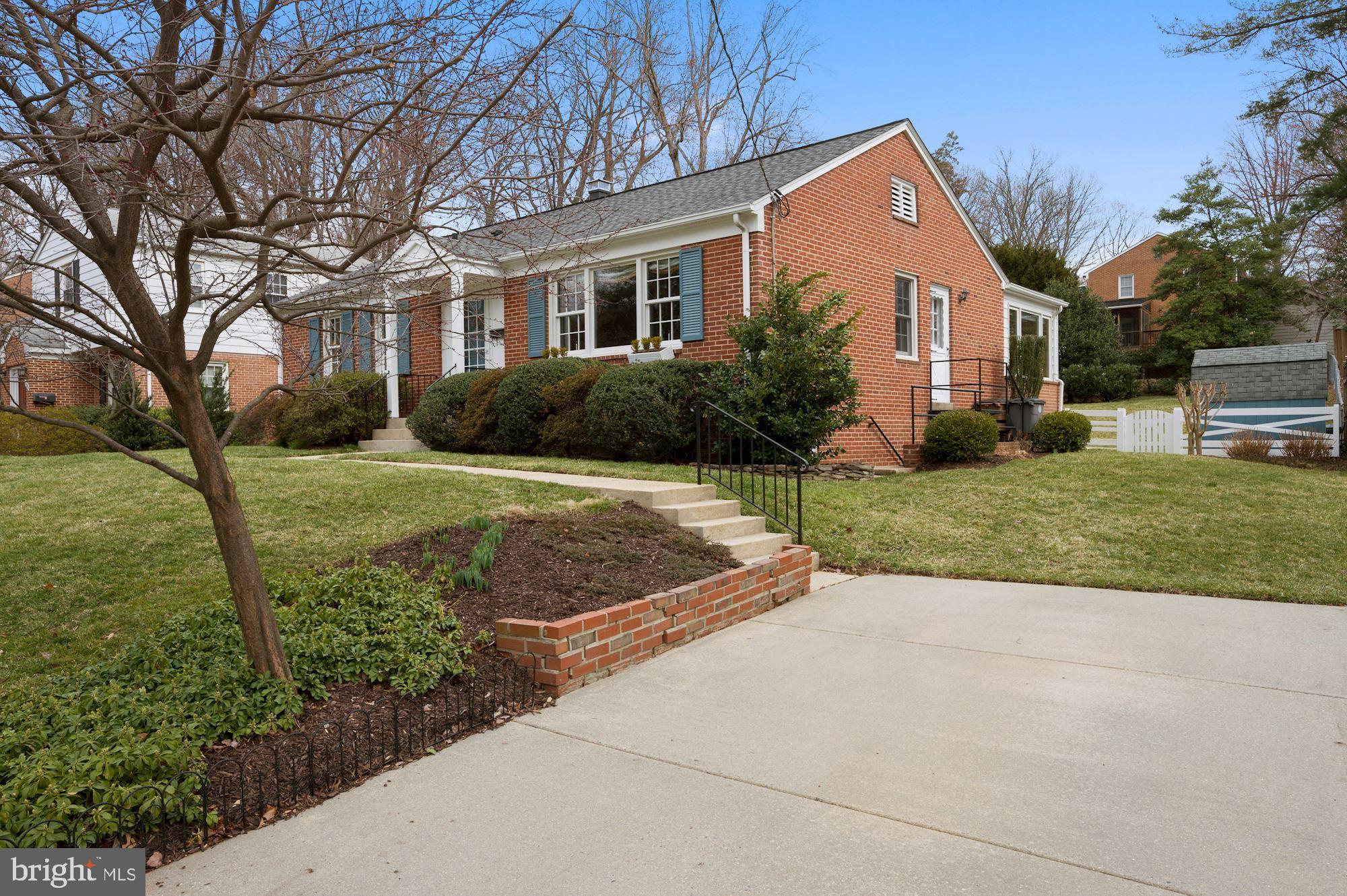 ROCKVILLE ESTATES - Residential