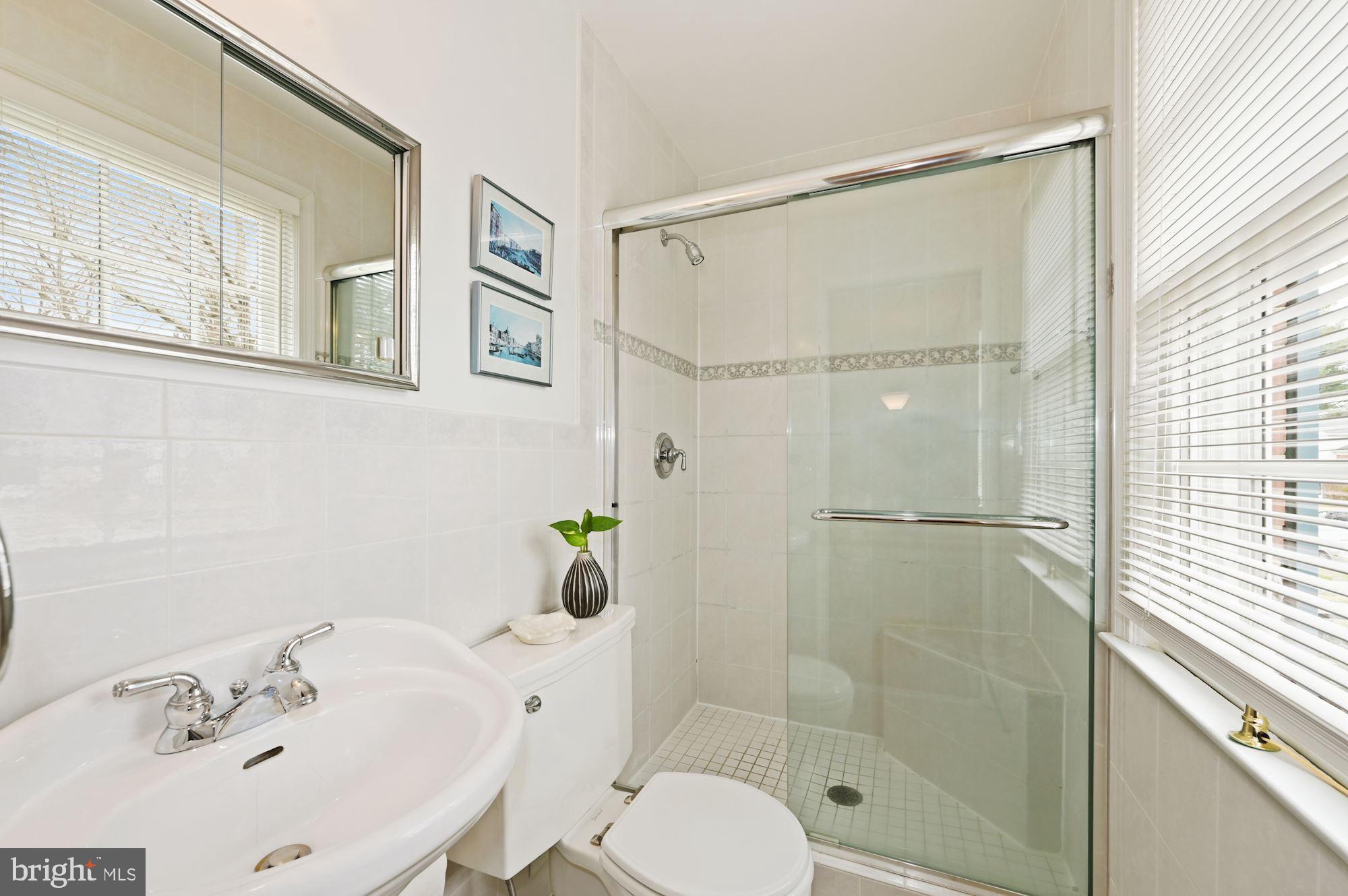 ROCKVILLE ESTATES - Residential