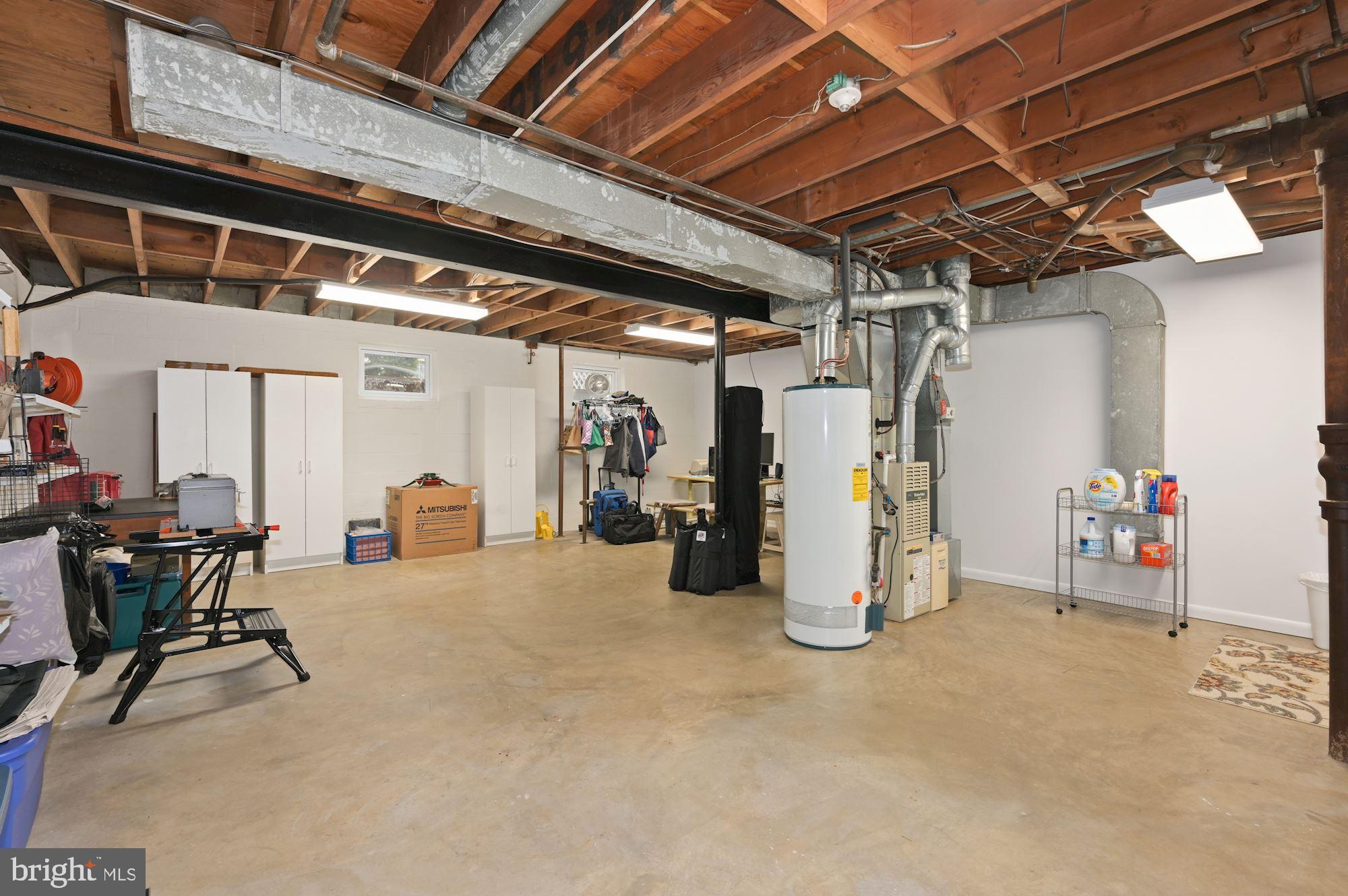 ROCKVILLE ESTATES - Residential