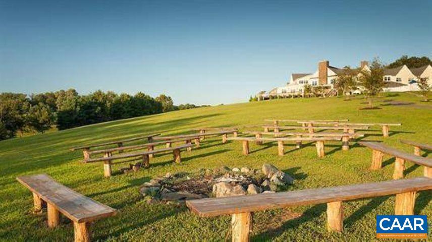 SHENANDOAH CROSSING - Land