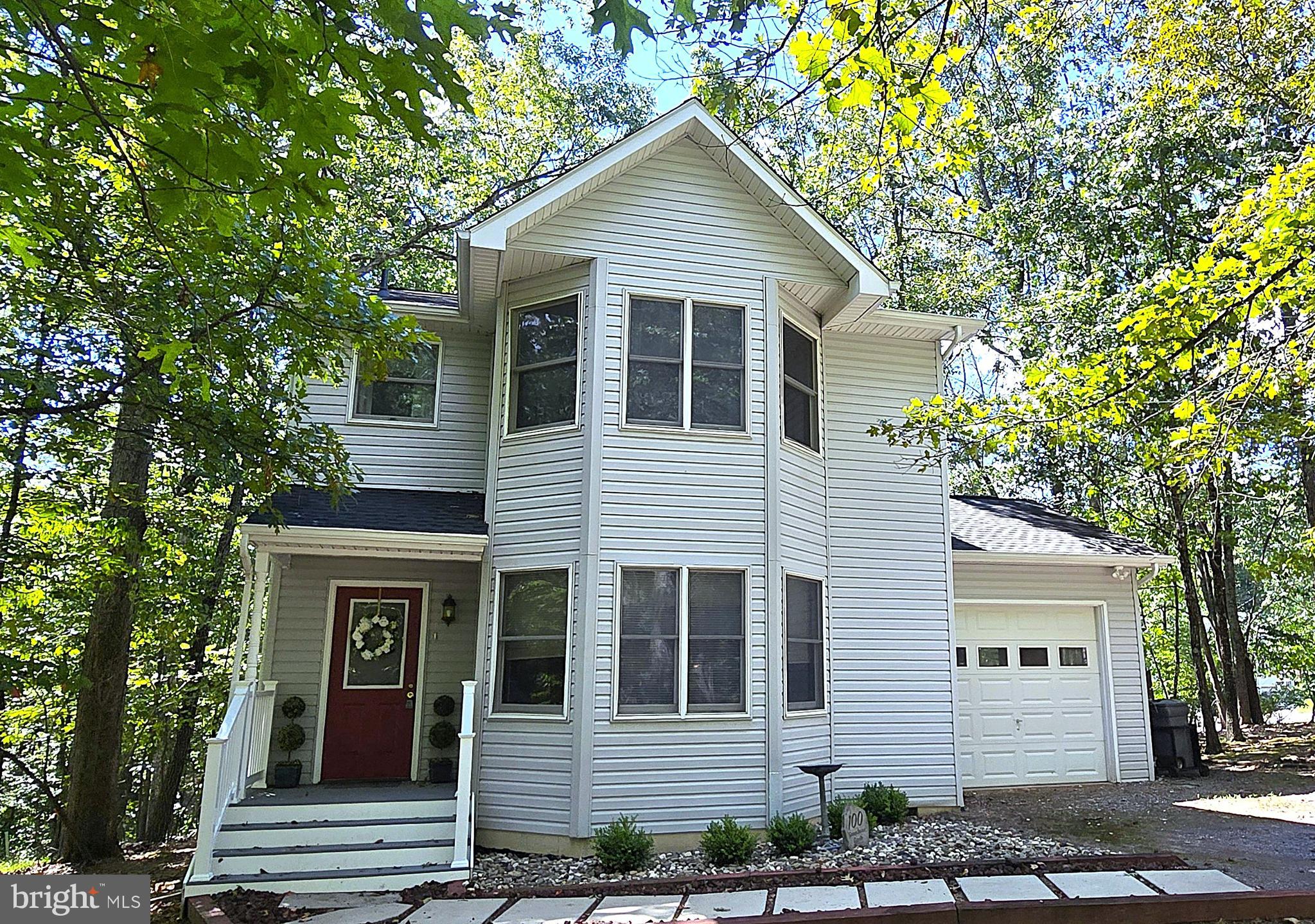 LAKE HOLIDAY ESTATES - Residential