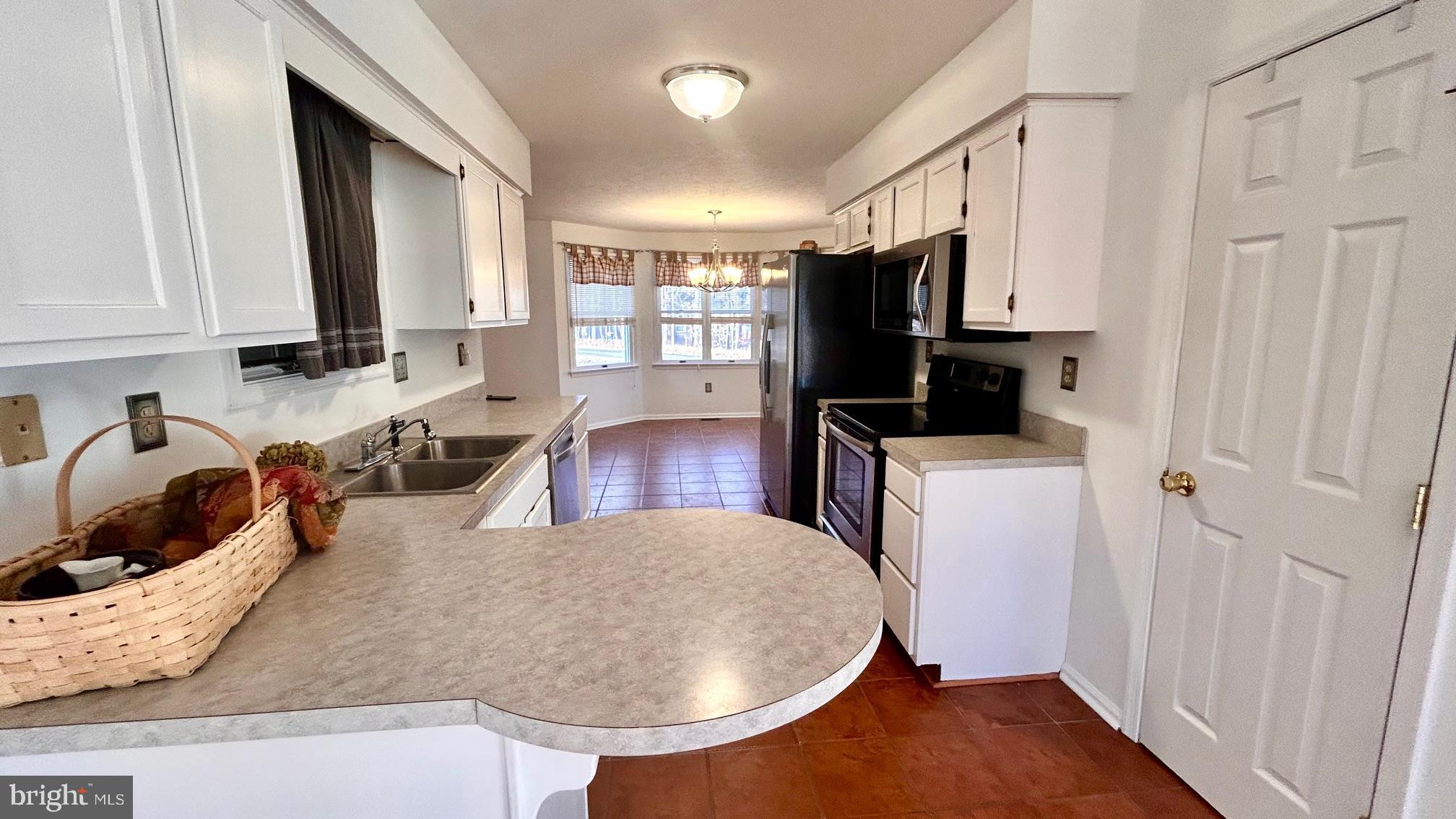 LAKE HOLIDAY ESTATES - Residential