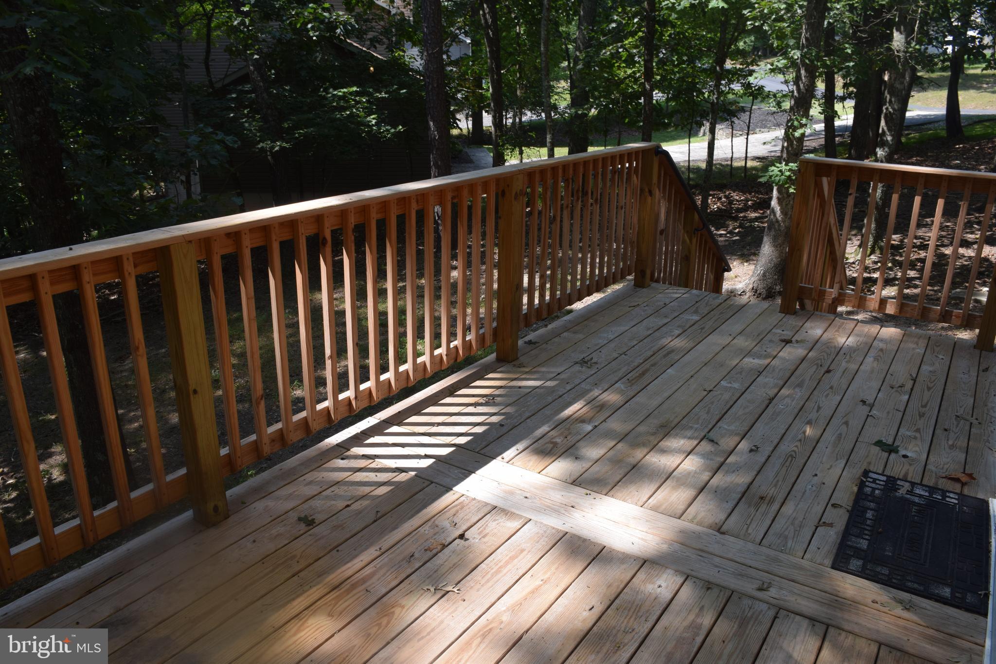 LAKE HOLIDAY ESTATES - Residential