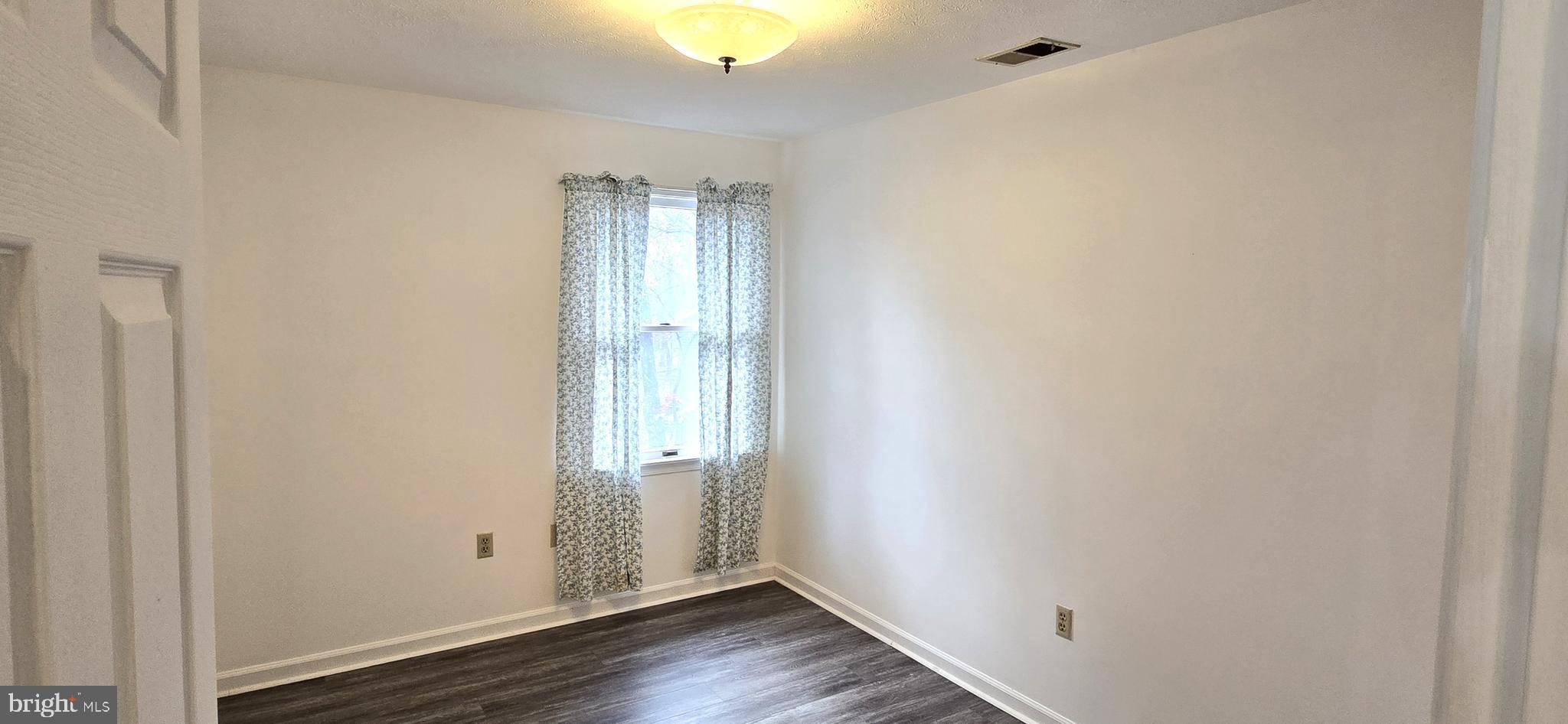 LAKE HOLIDAY ESTATES - Residential