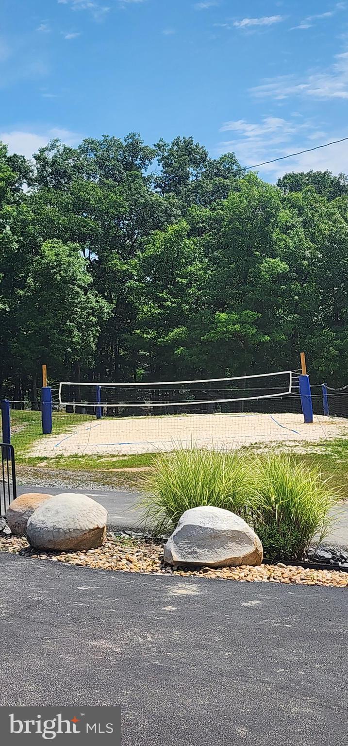 LAKE HOLIDAY ESTATES - Residential