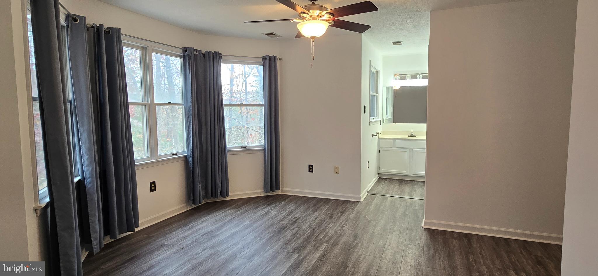 LAKE HOLIDAY ESTATES - Residential