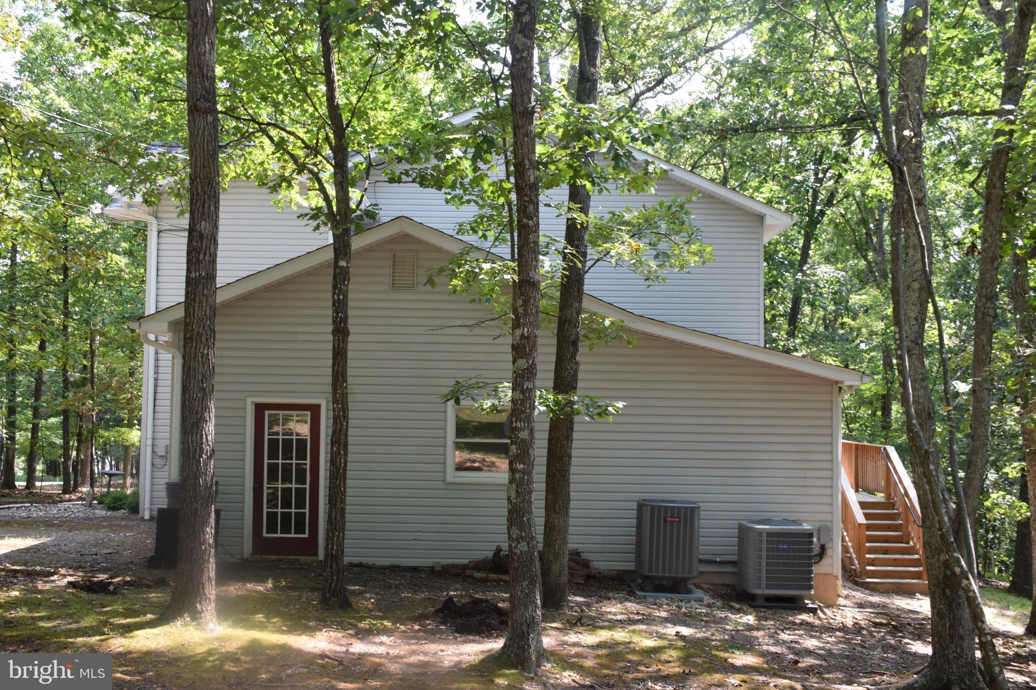 100 GREENBRIAR CIRCLE