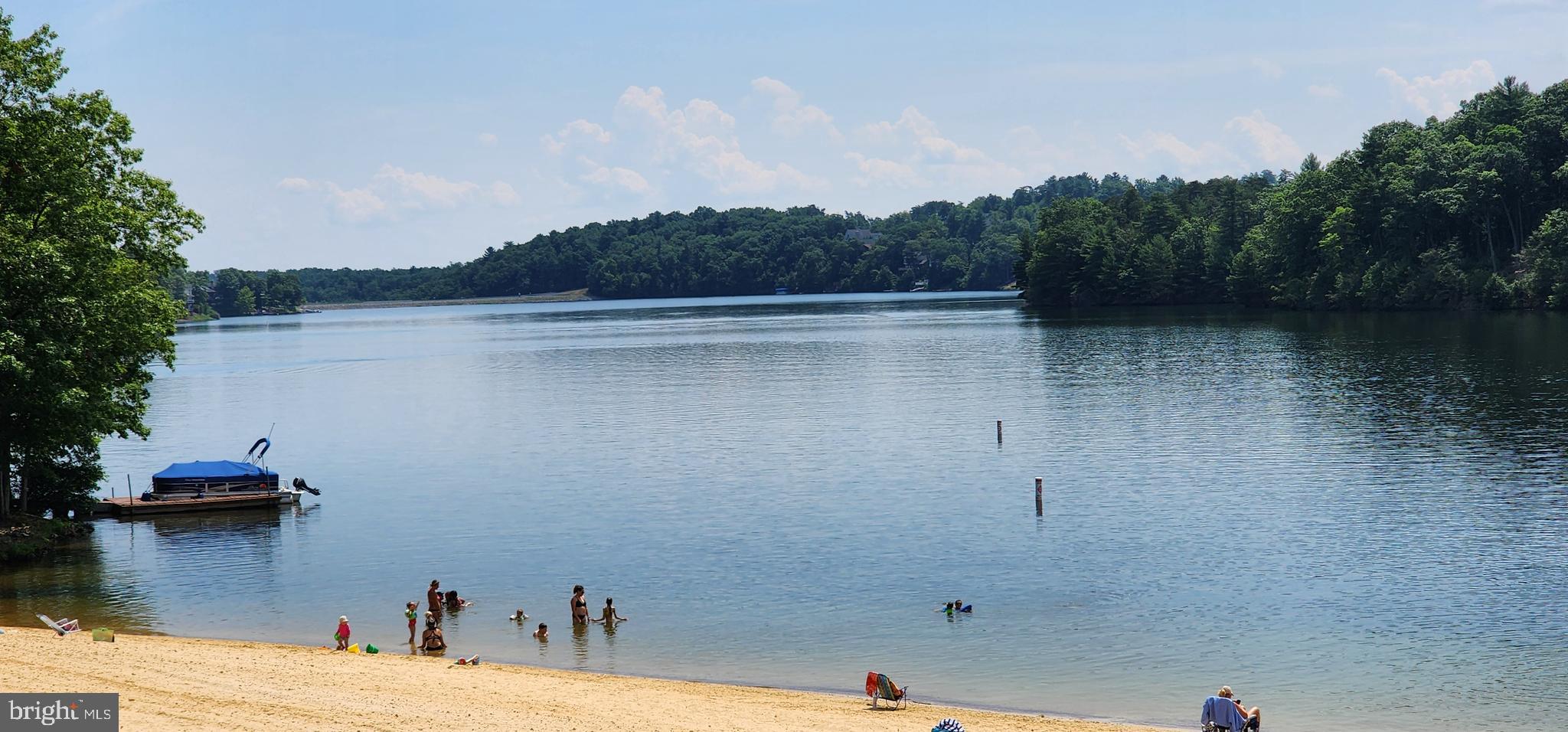 LAKE HOLIDAY ESTATES - Residential