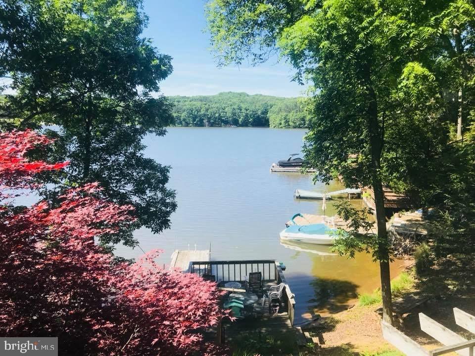 LAKE HOLIDAY ESTATES - Residential