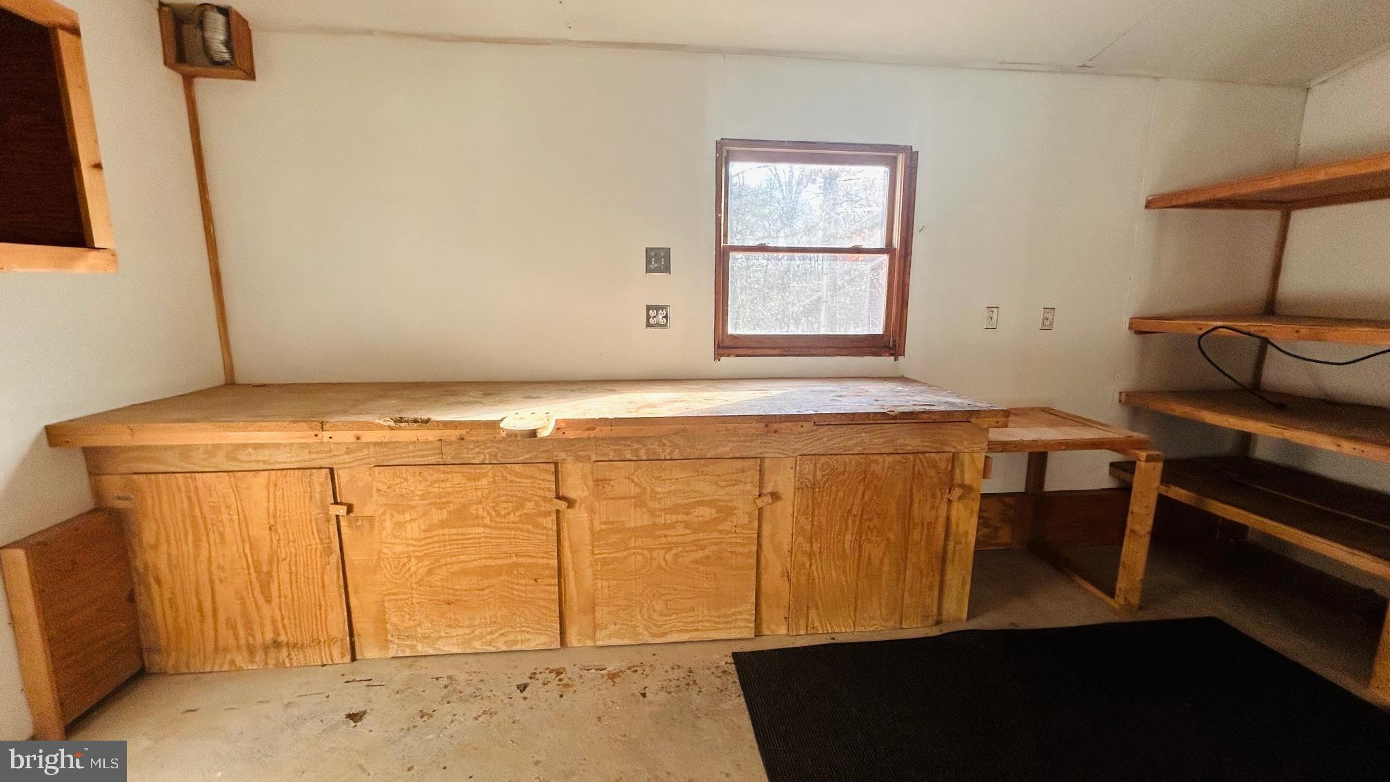 LAKE HOLIDAY ESTATES - Residential