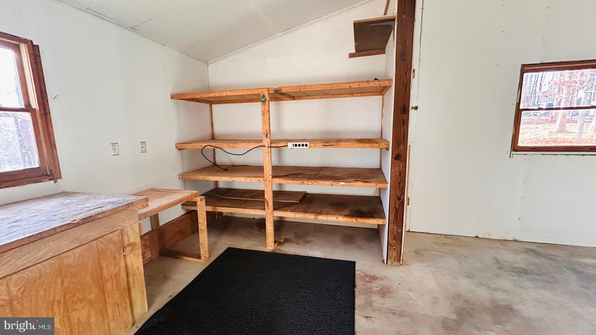 LAKE HOLIDAY ESTATES - Residential