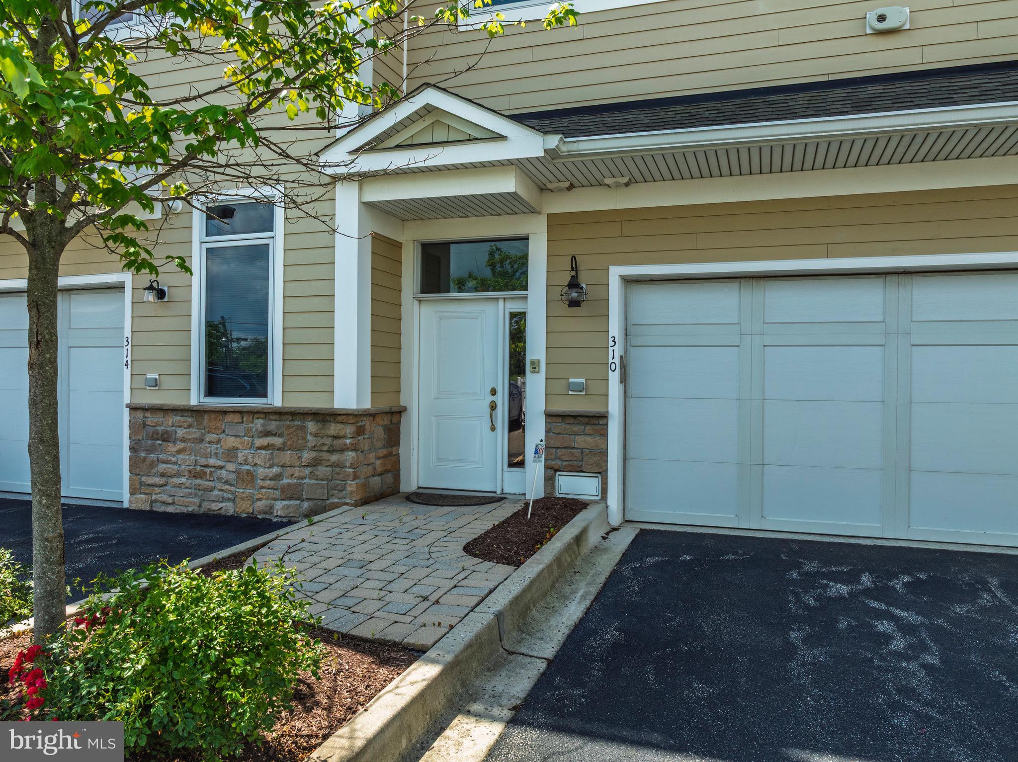 WELLS COVE - Residential