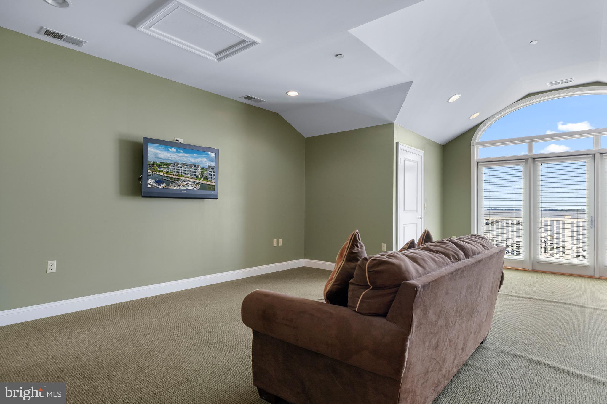 WELLS COVE - Residential