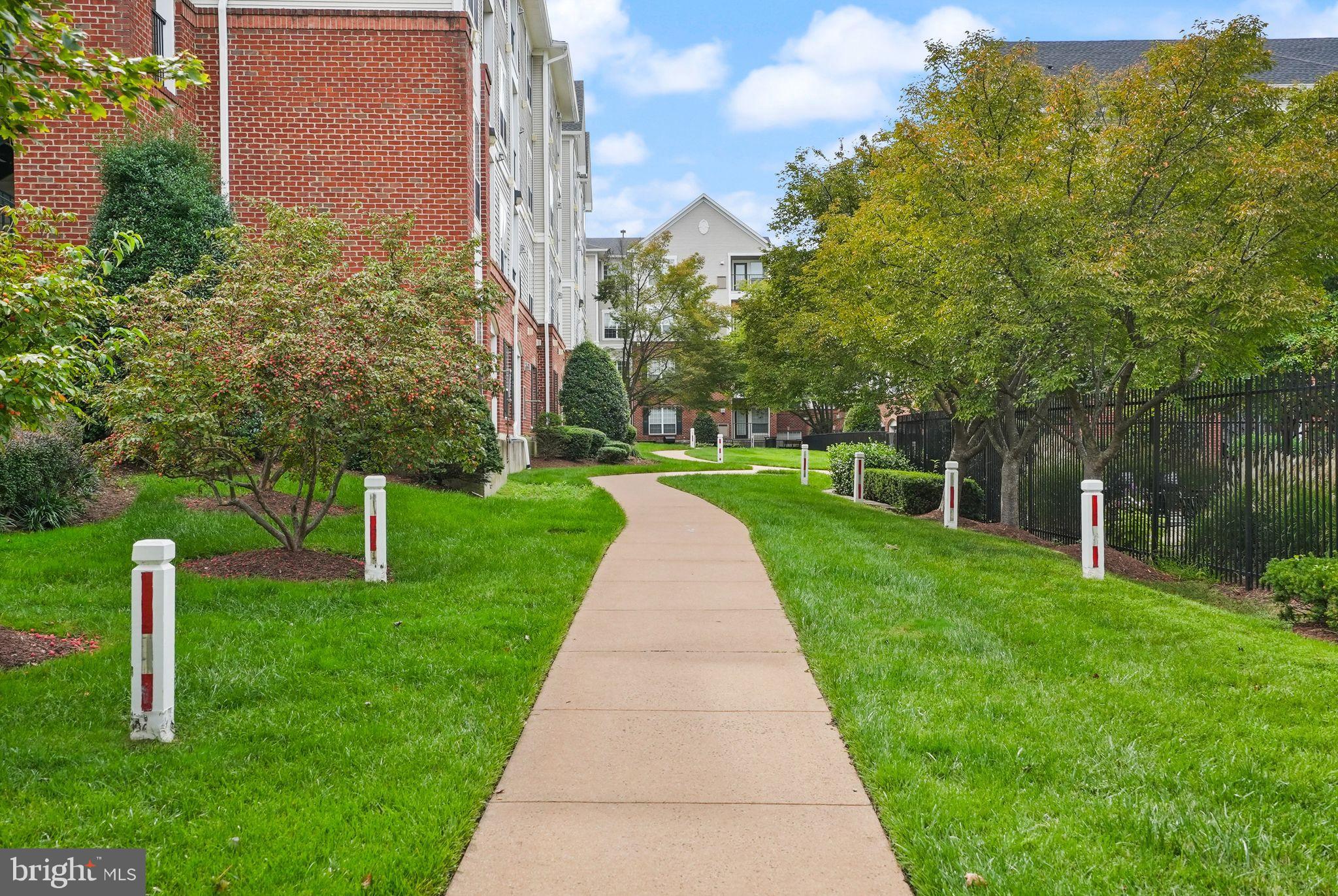 4854 EISENHOWER AVENUE 445