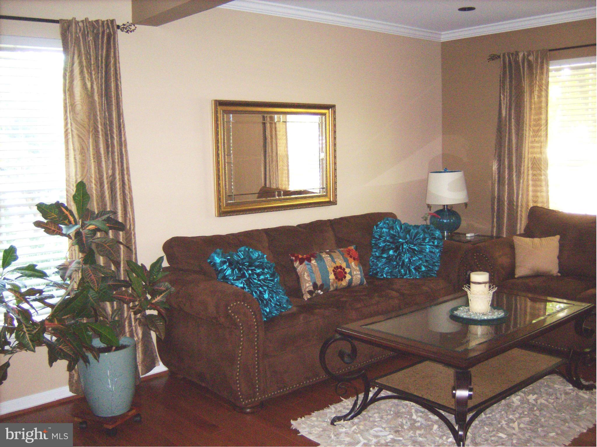 GREENHILL CROSSING - Residential