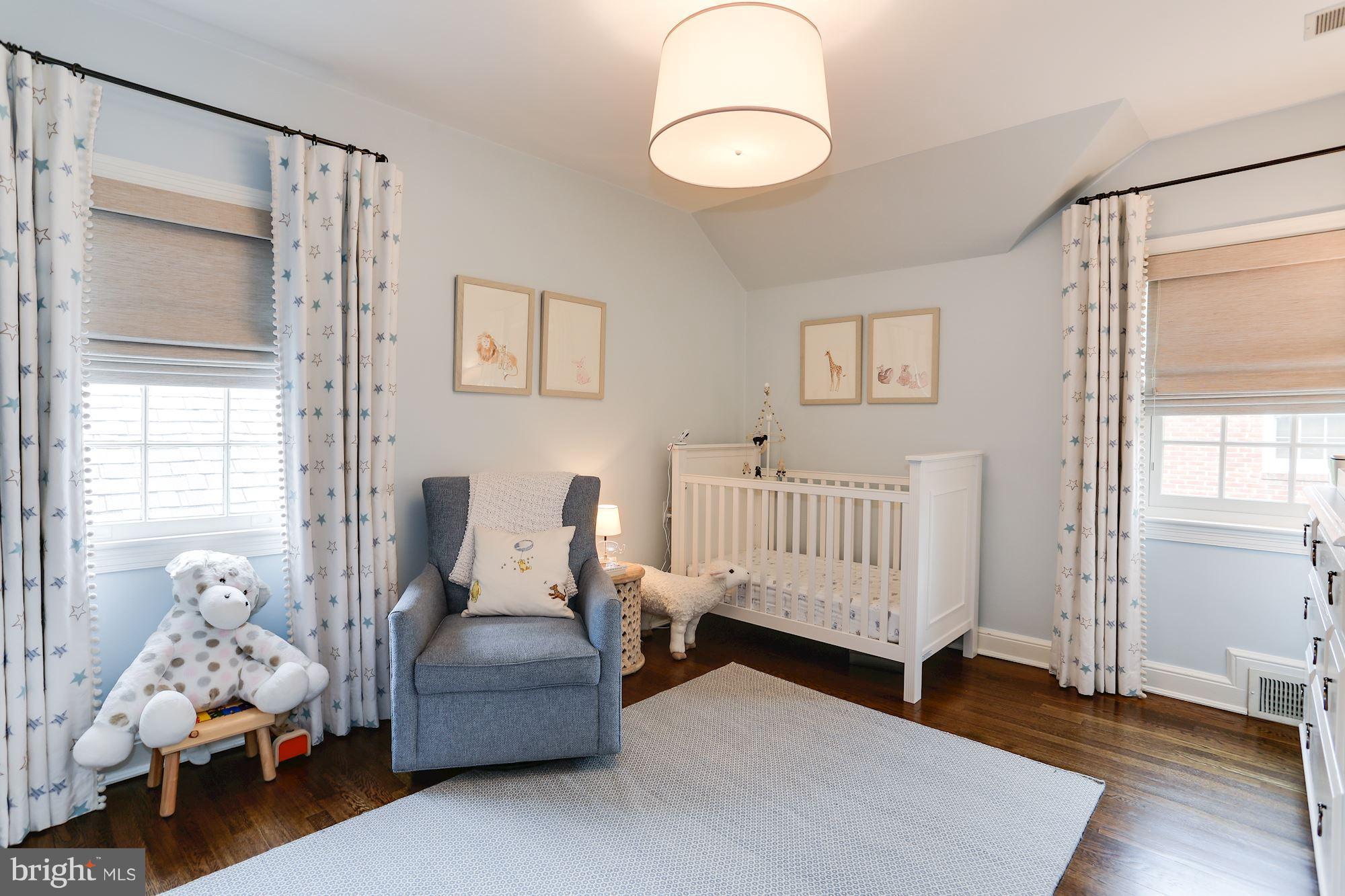 CHEVY CHASE - Residential