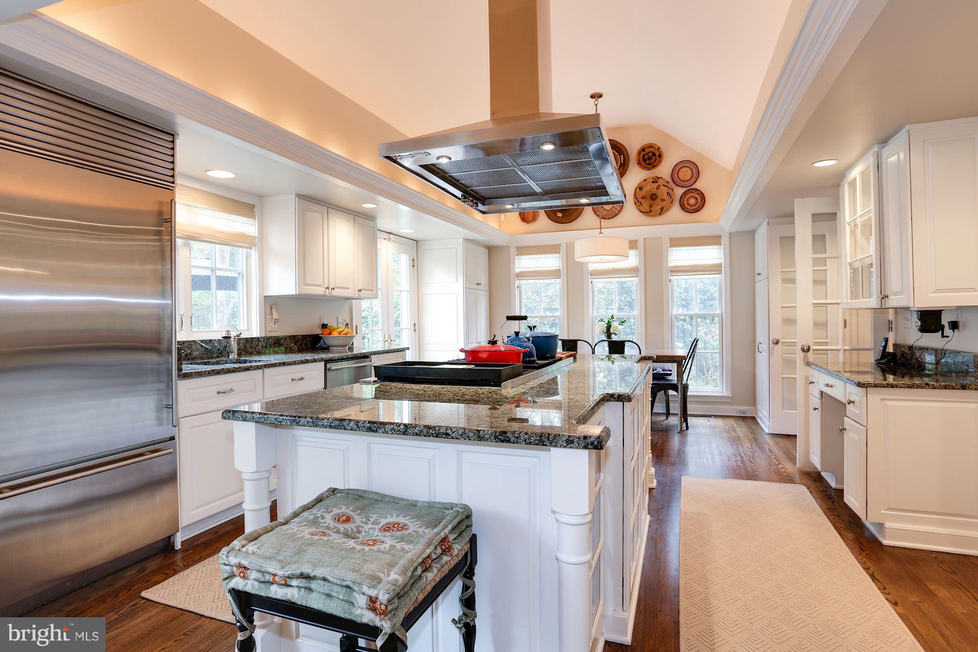 CHEVY CHASE - Residential