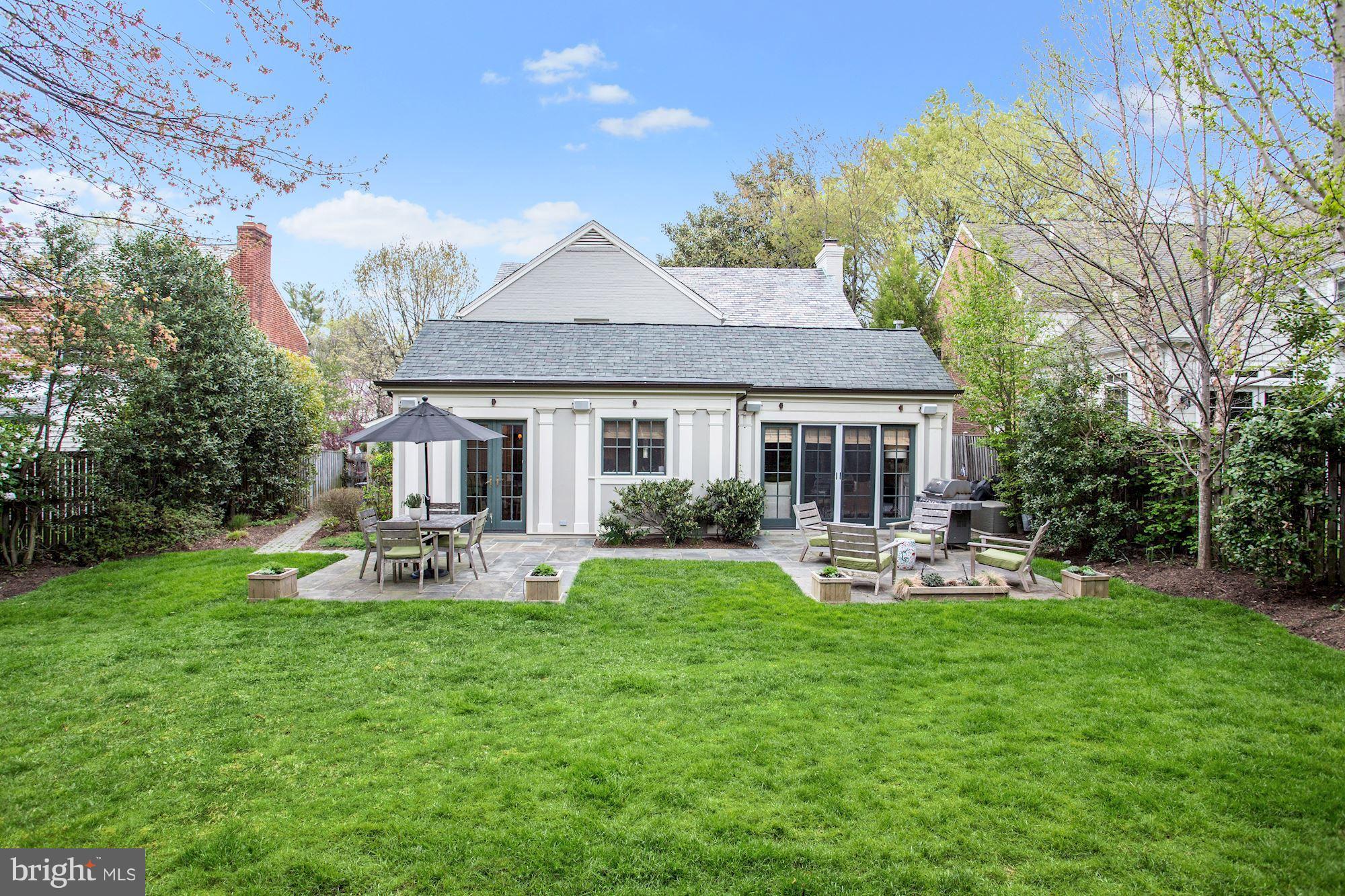 CHEVY CHASE - Residential