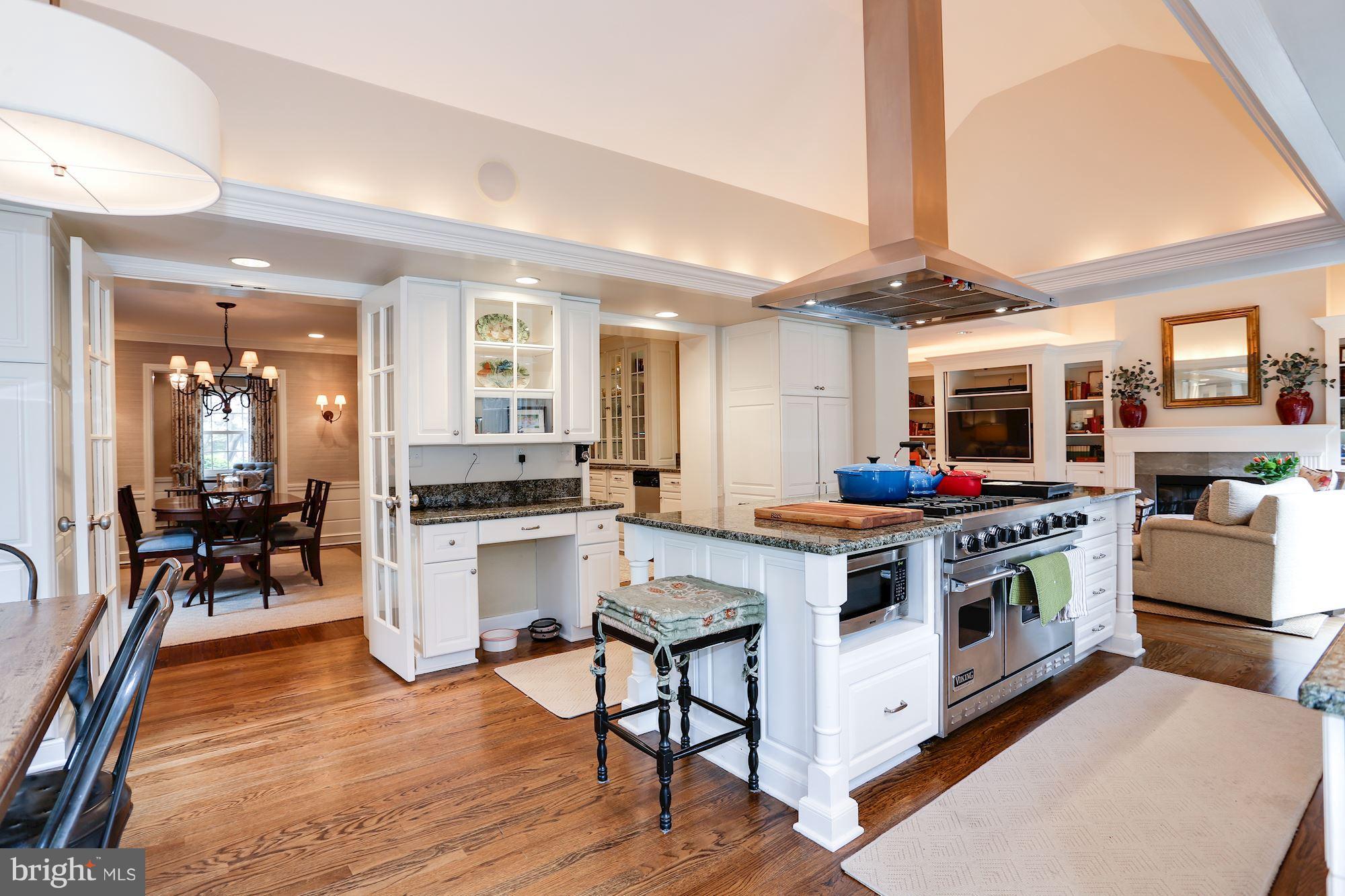 CHEVY CHASE - Residential