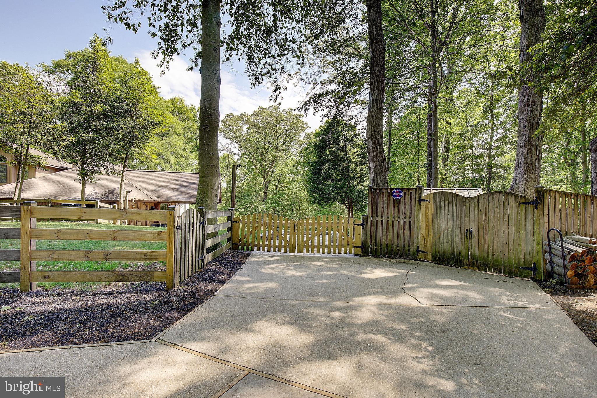 THE RIDGES - Residential