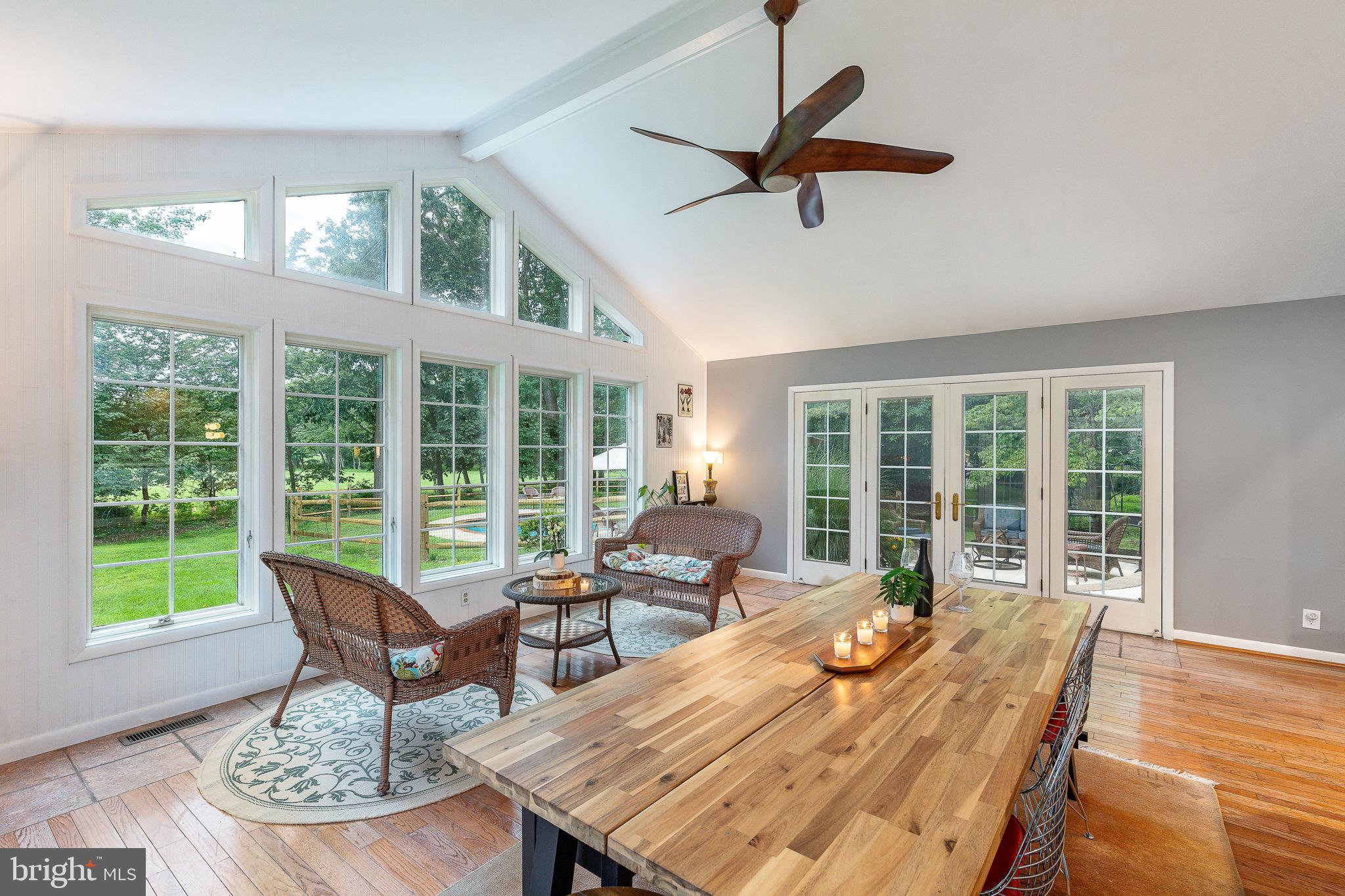 HUNTERS RUN - Residential