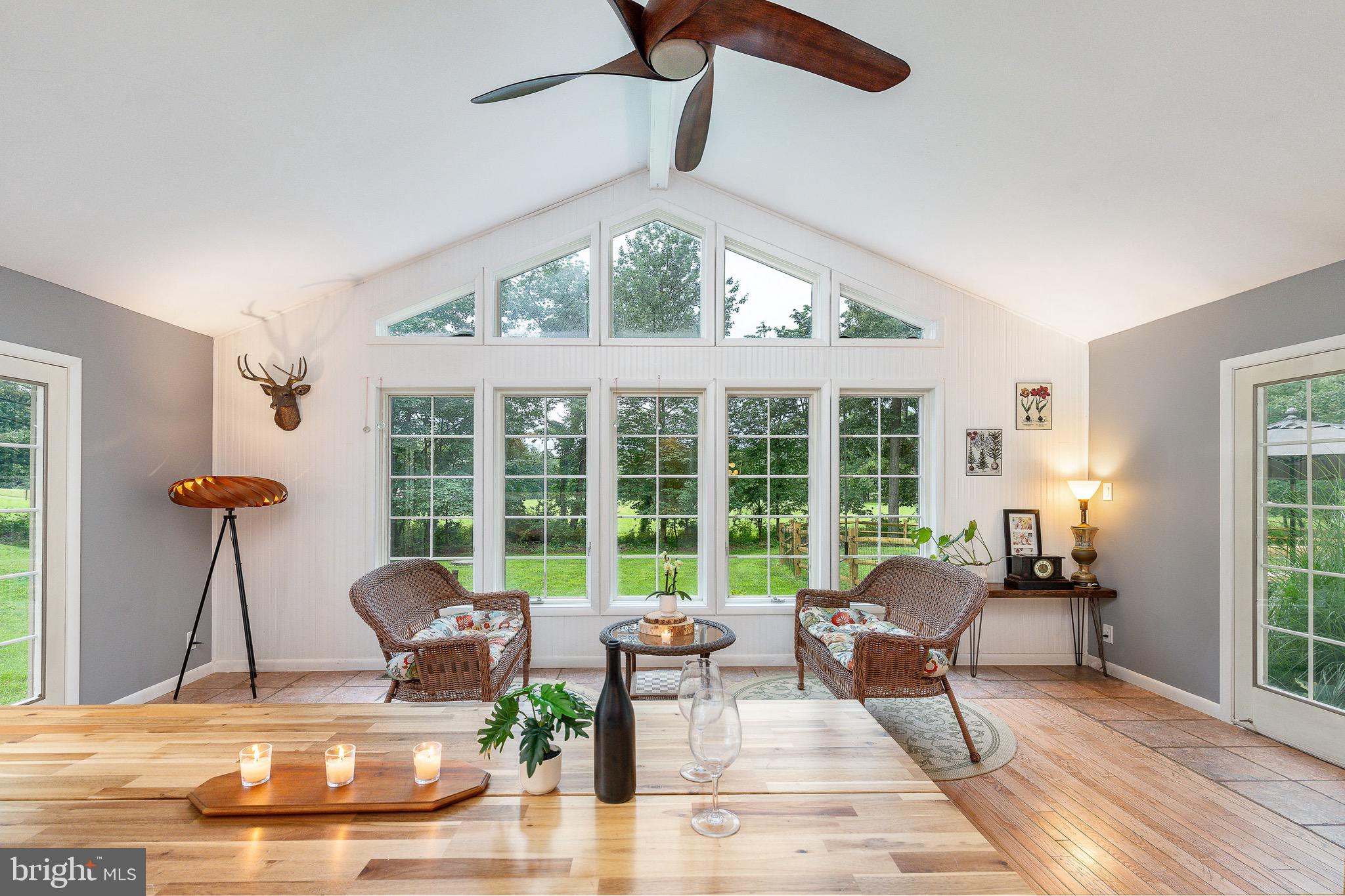 HUNTERS RUN - Residential