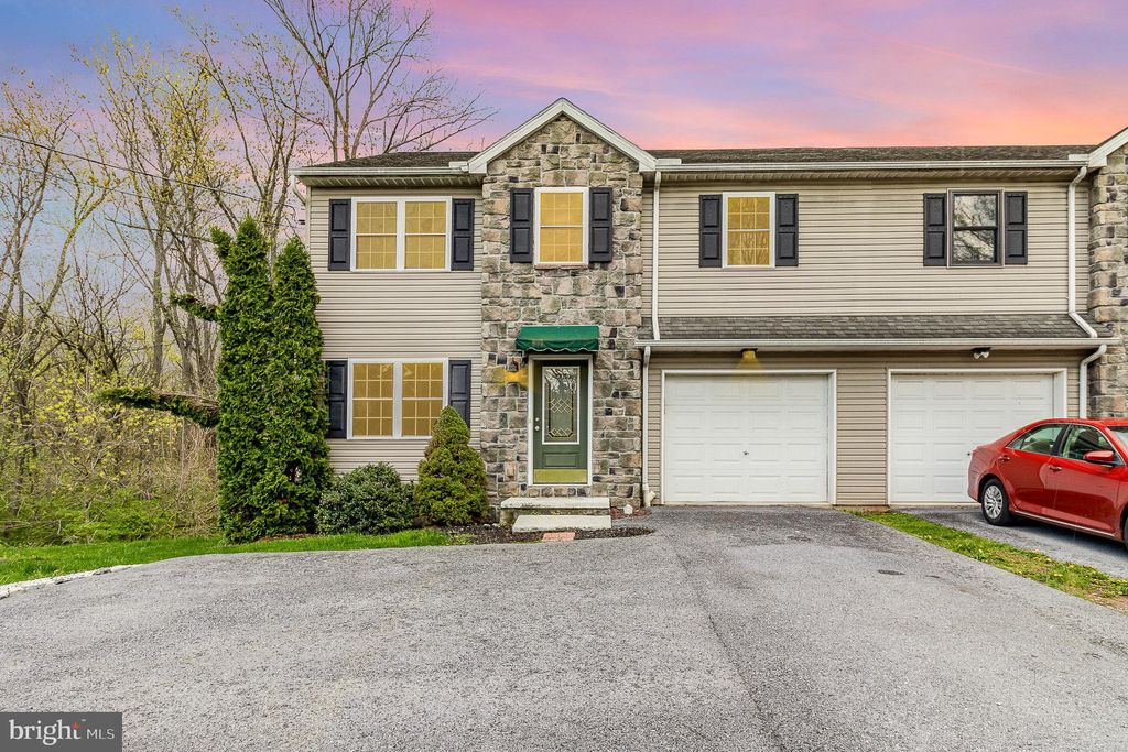 Photo of 1070 W Bainbridge Street, Elizabethtown, PA 17022 (MLS # PALA2049654)